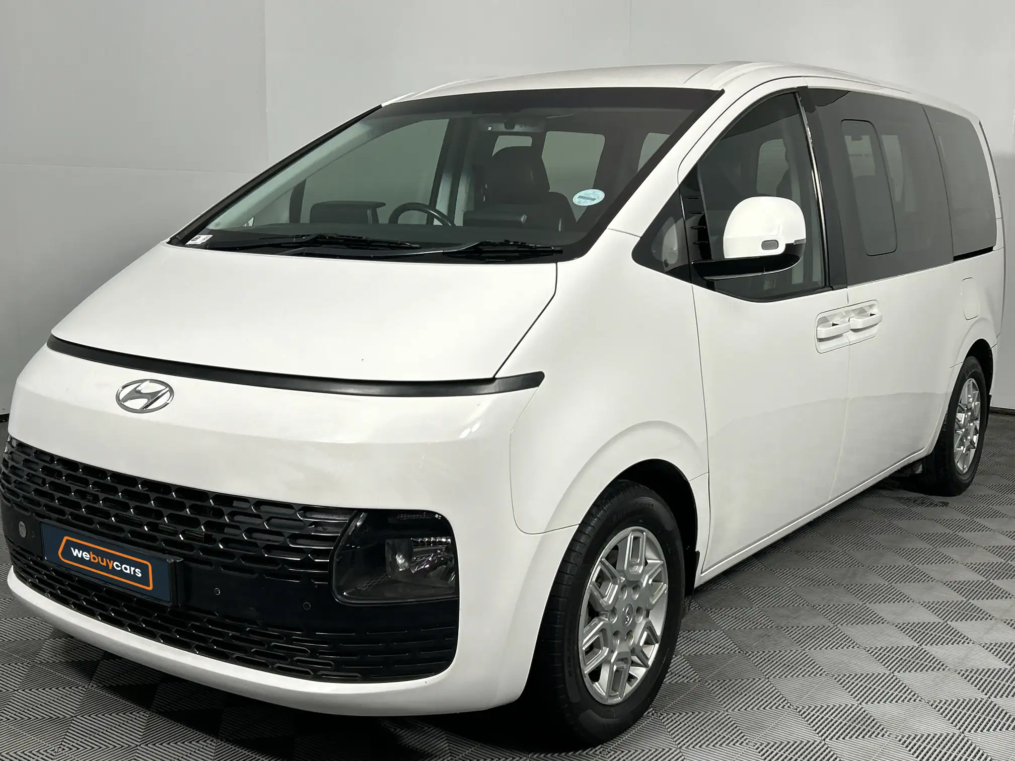 2022 Hyundai Staria