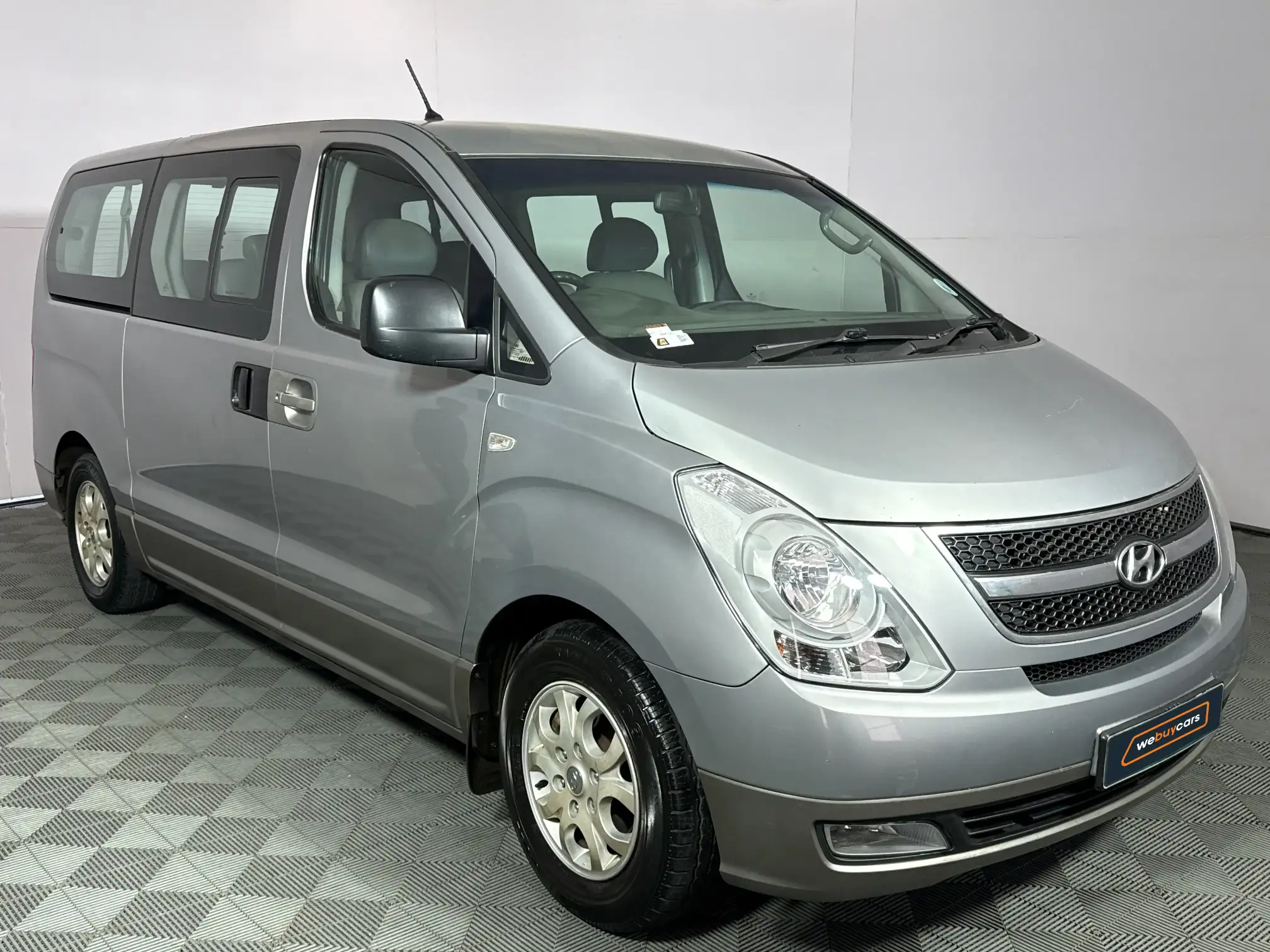 Hyundai H-1