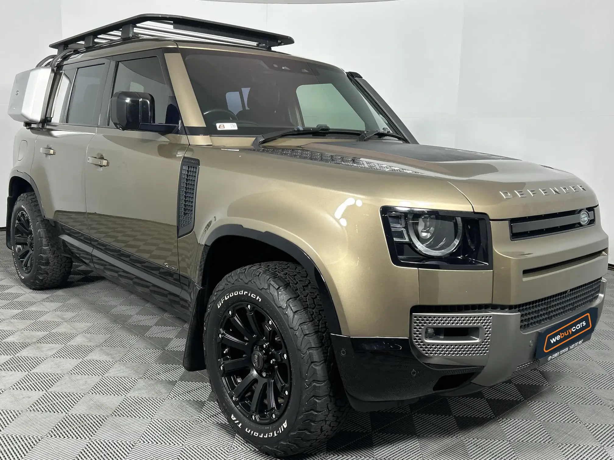 Land Rover Defender 110