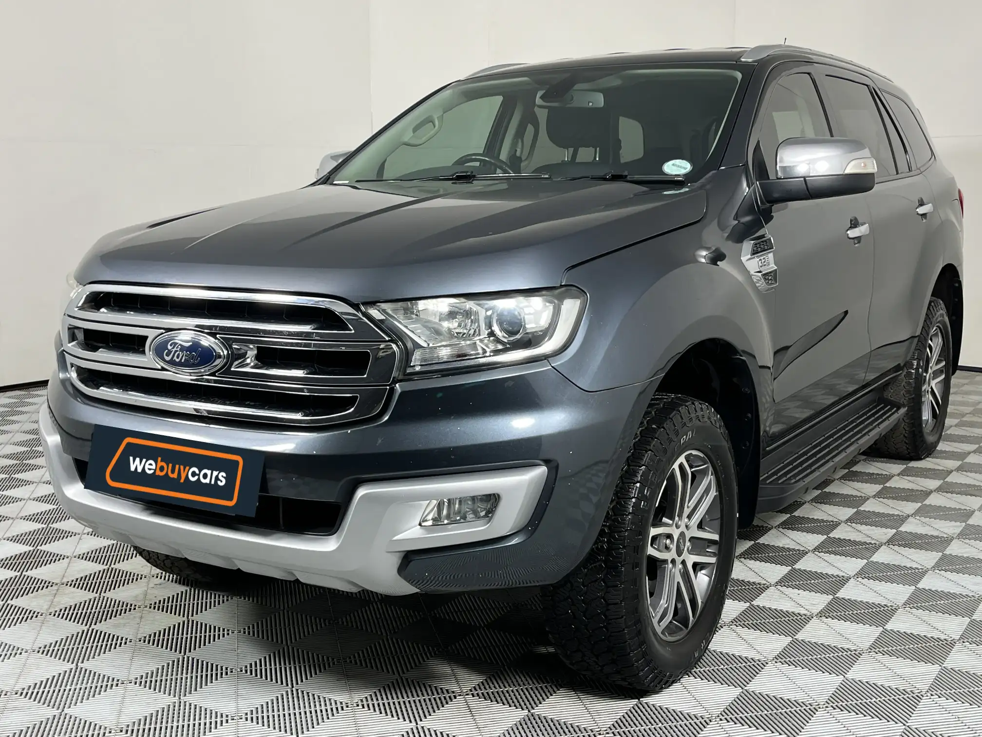2016 Ford Everest