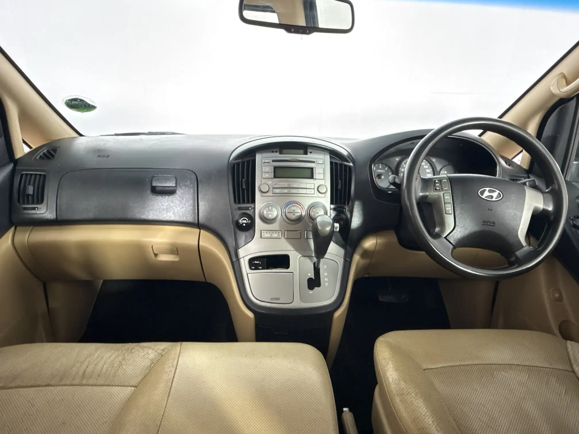 Hyundai H-1