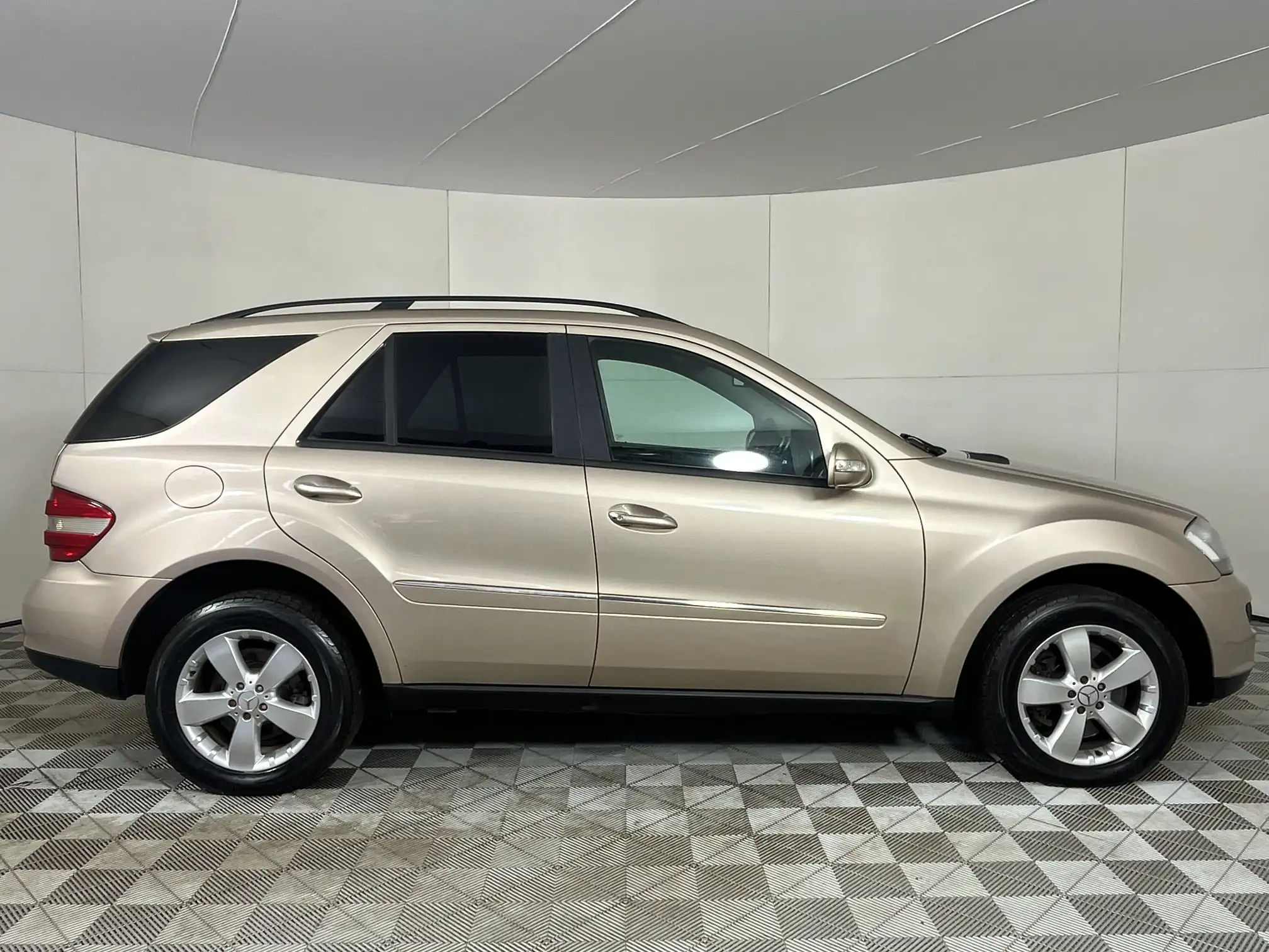 Mercedes-Benz M Class