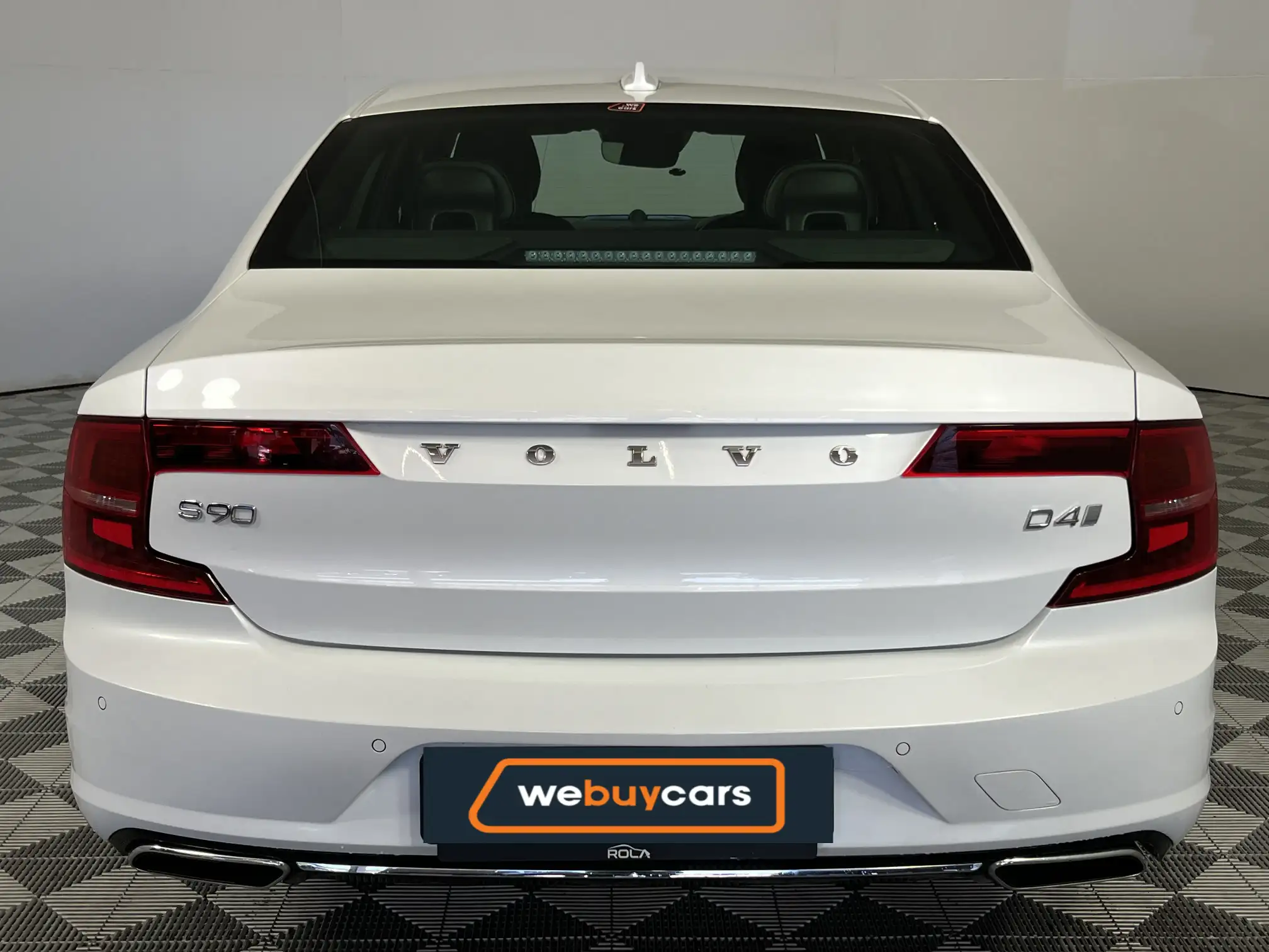 Volvo S90