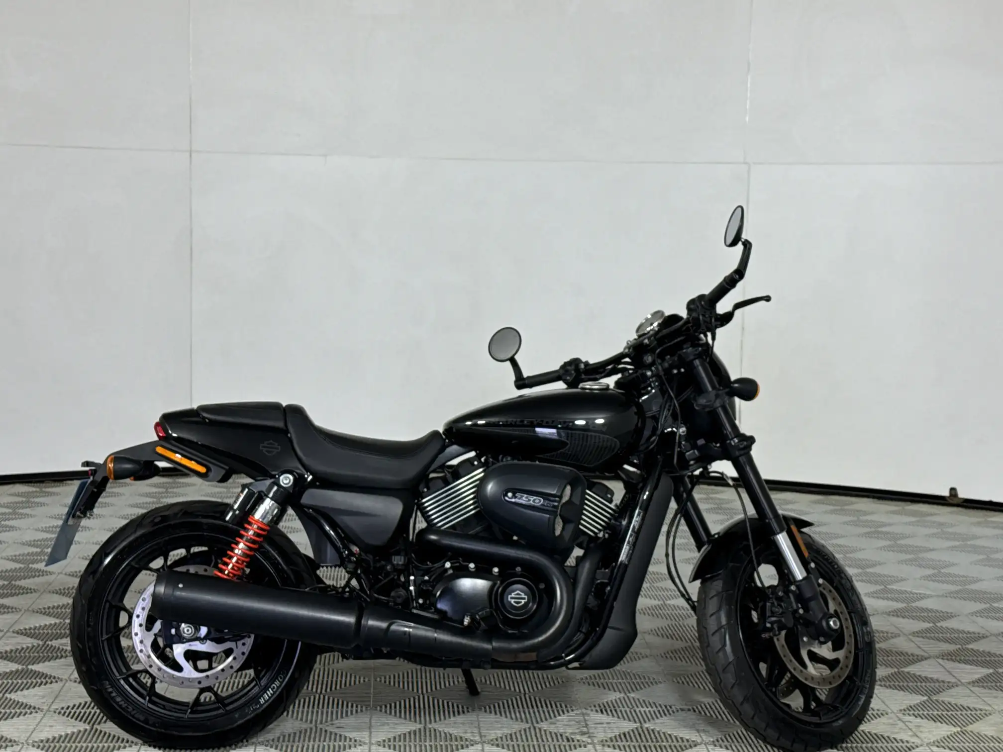 Harley Davidson Street
