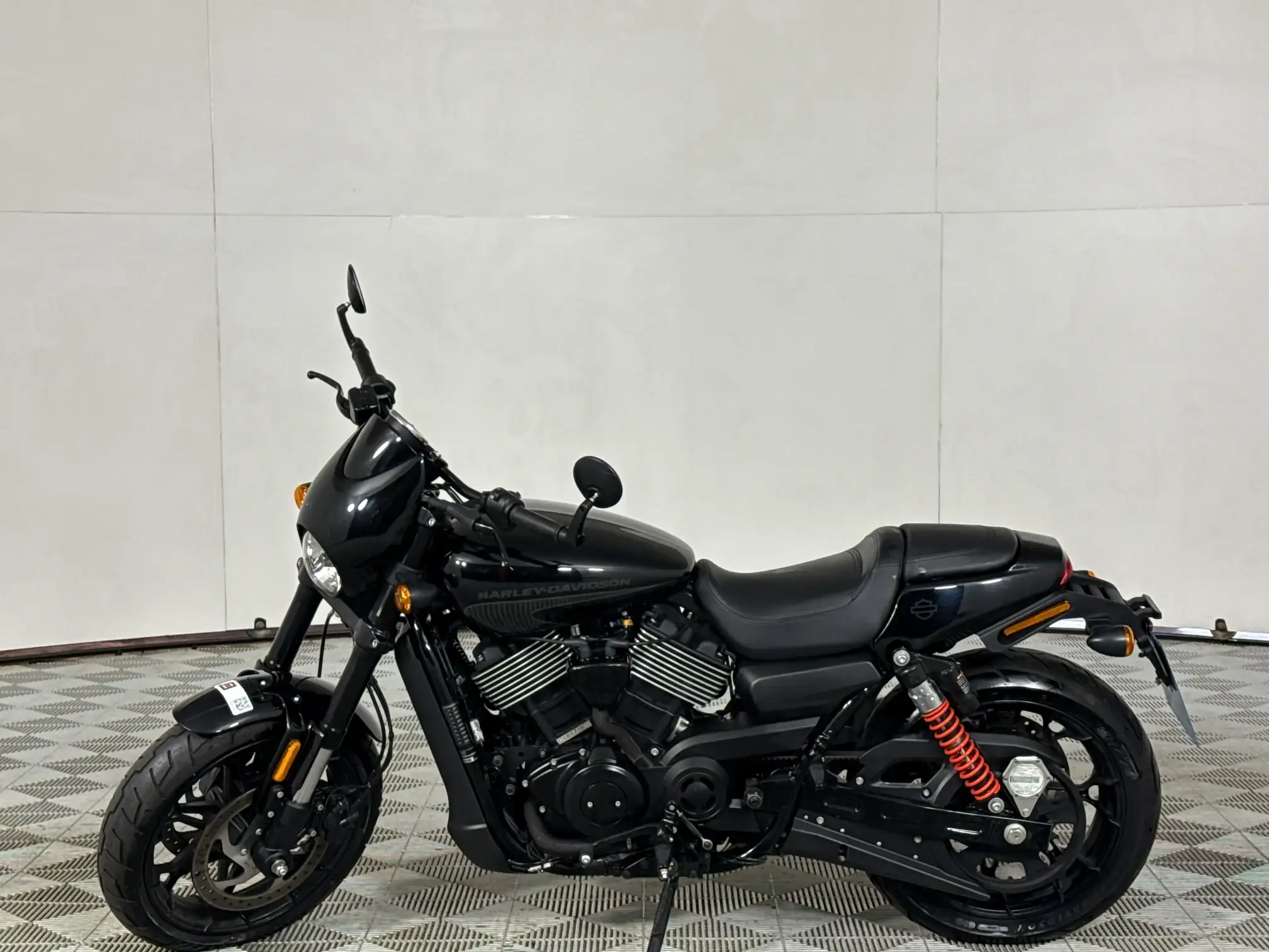 Harley Davidson Street