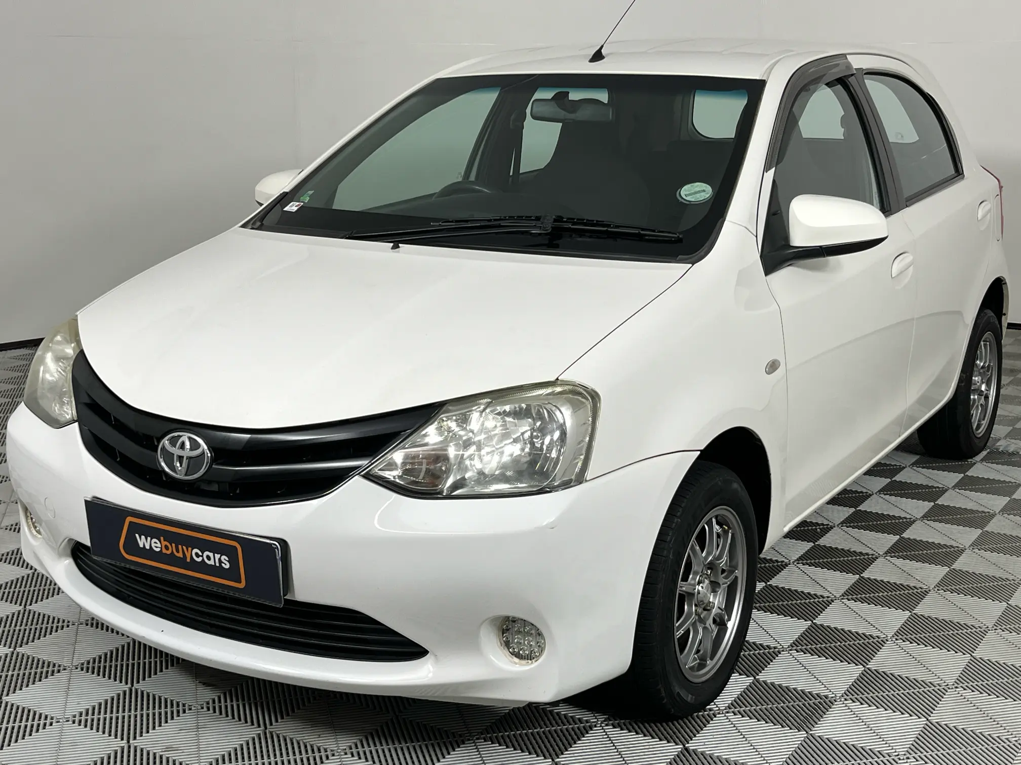 2014 Toyota Etios 1.5 XI 5-Door