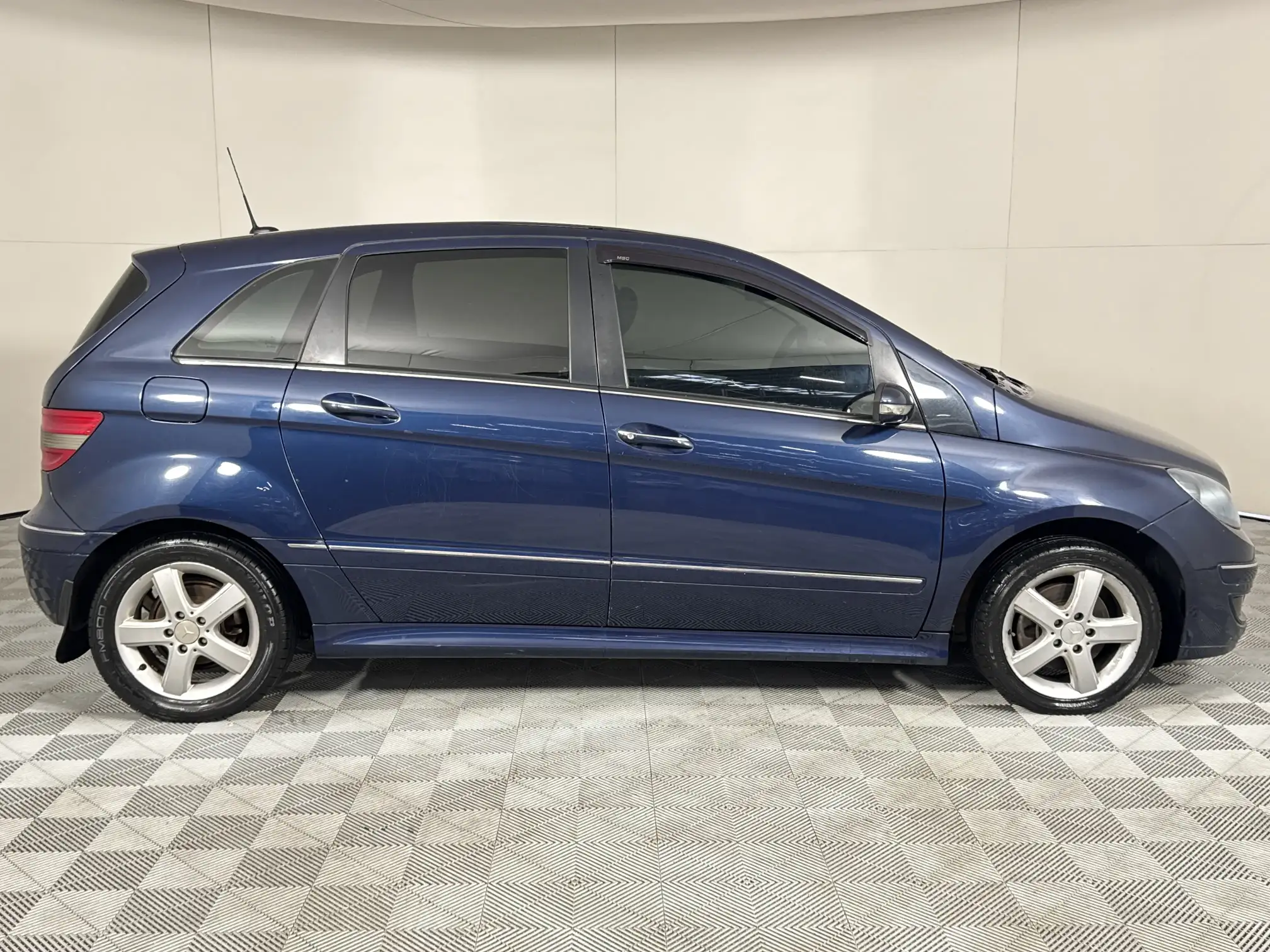 Mercedes-Benz B Class