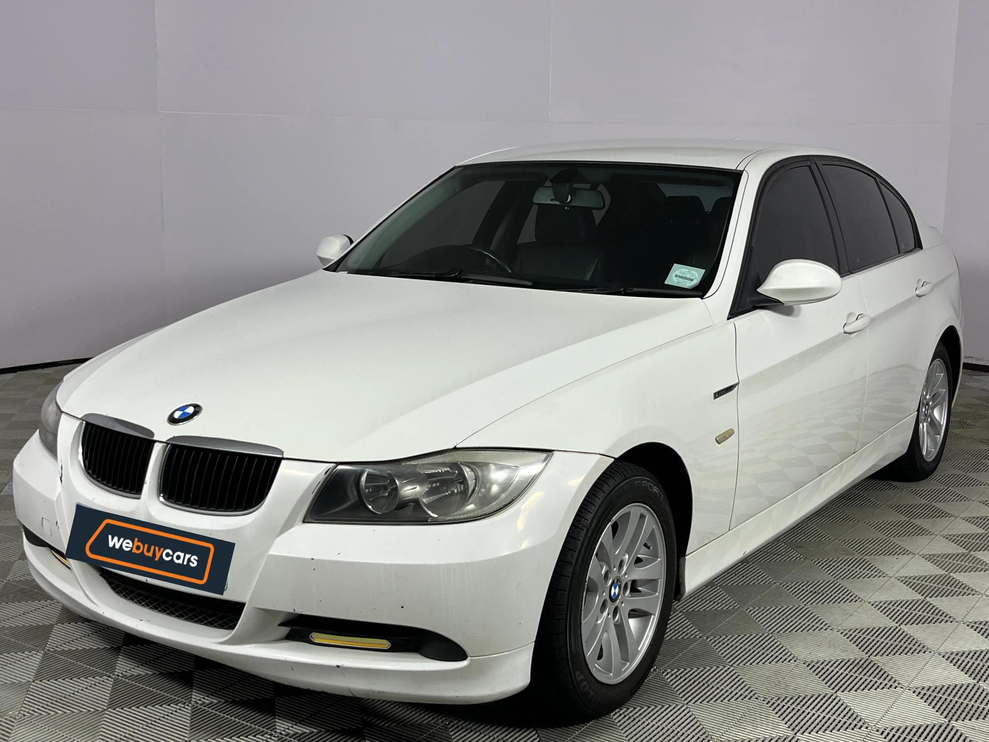 BMW 320i (E90) Auto