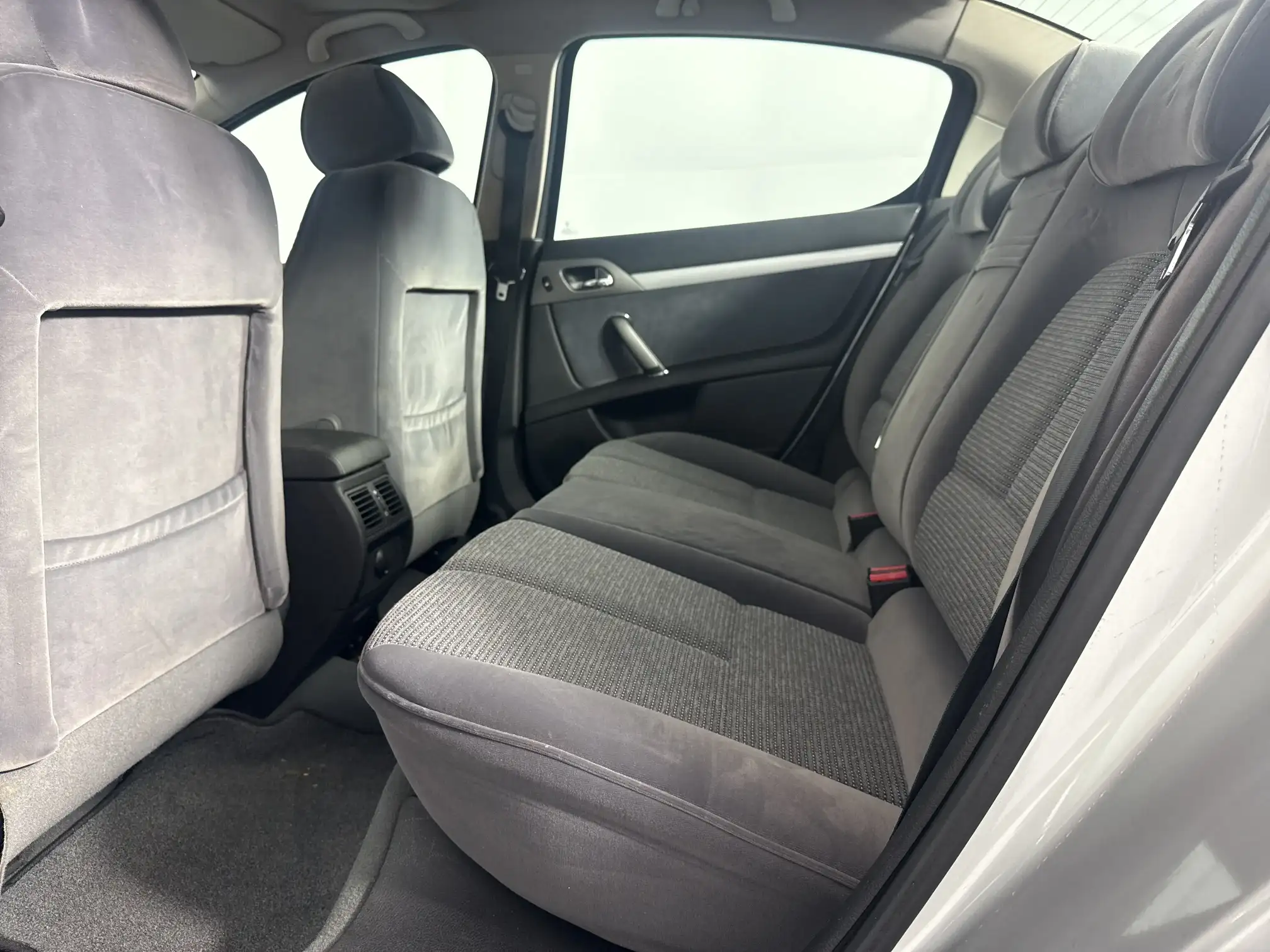 Peugeot 407