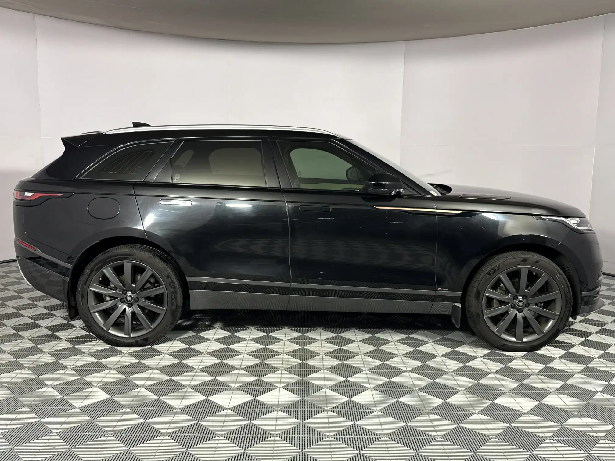 Land Rover Velar