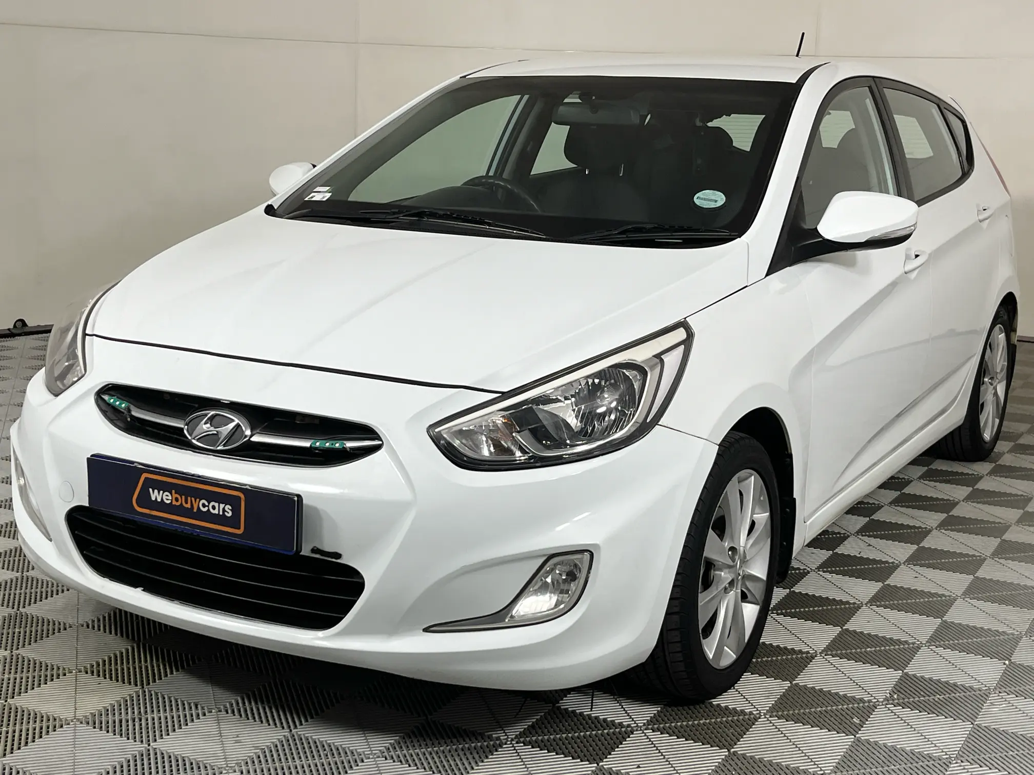 2016 Hyundai Accent 1.6 Fluid 5-Door