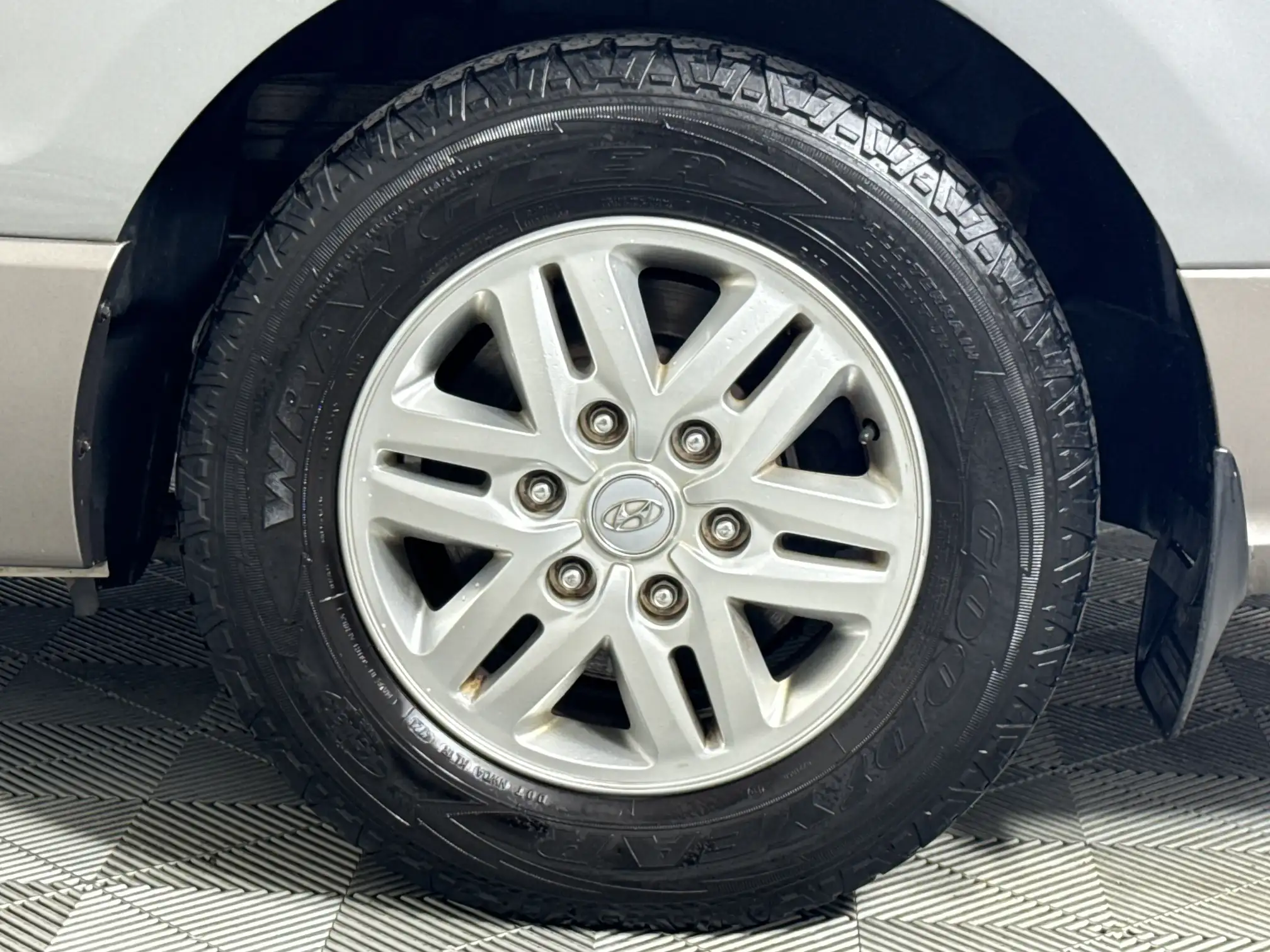Hyundai H-1