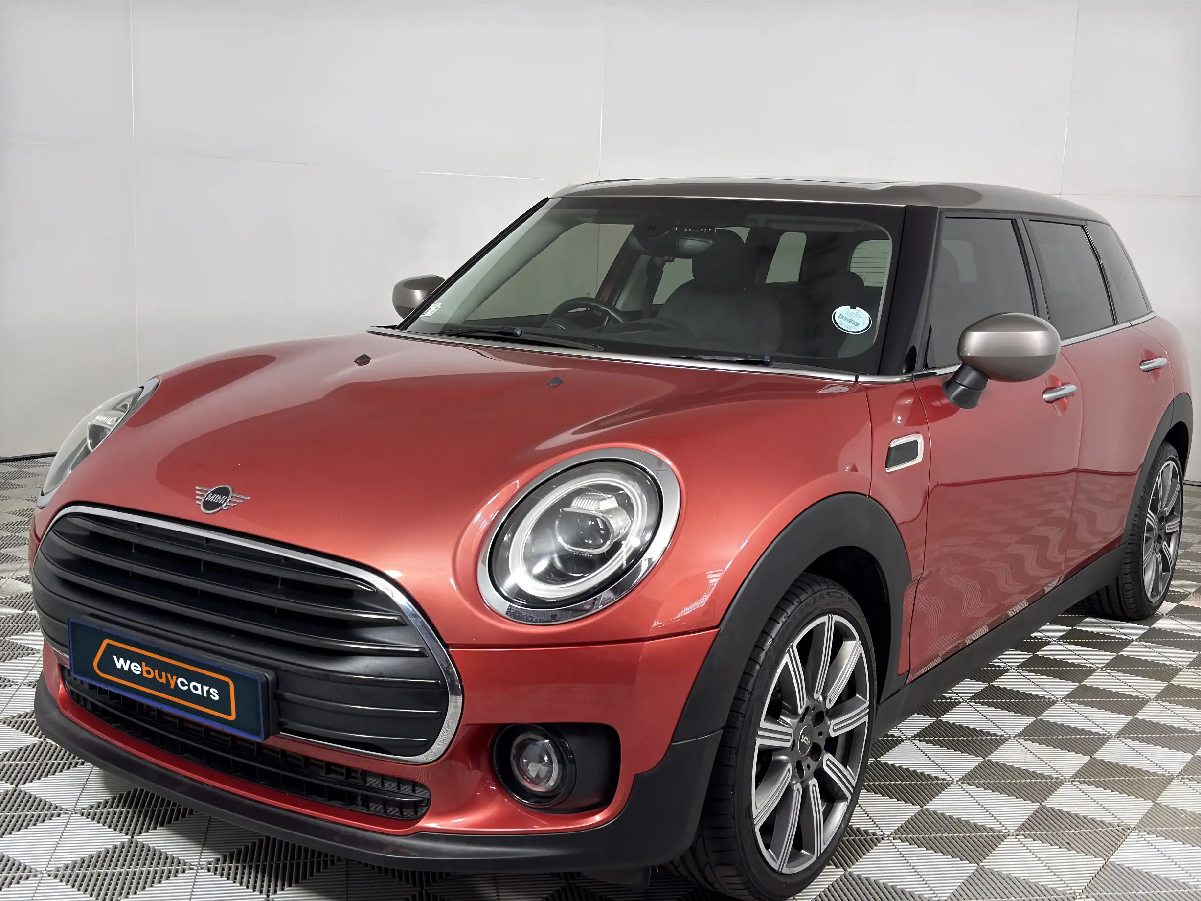 We Buy Cars | 2019 Mini Clubman — Stock Number 560E11800