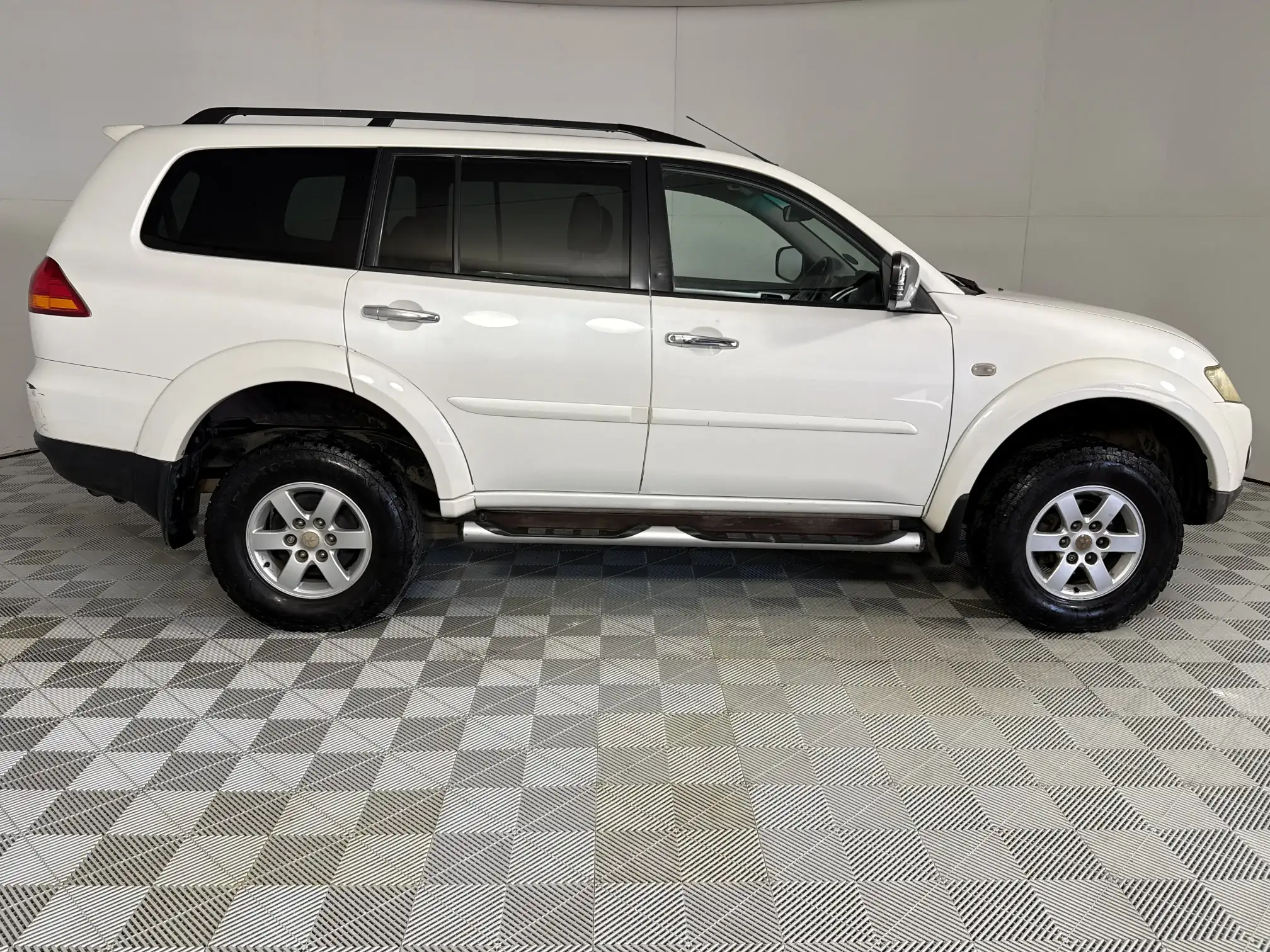Mitsubishi Pajero Sport