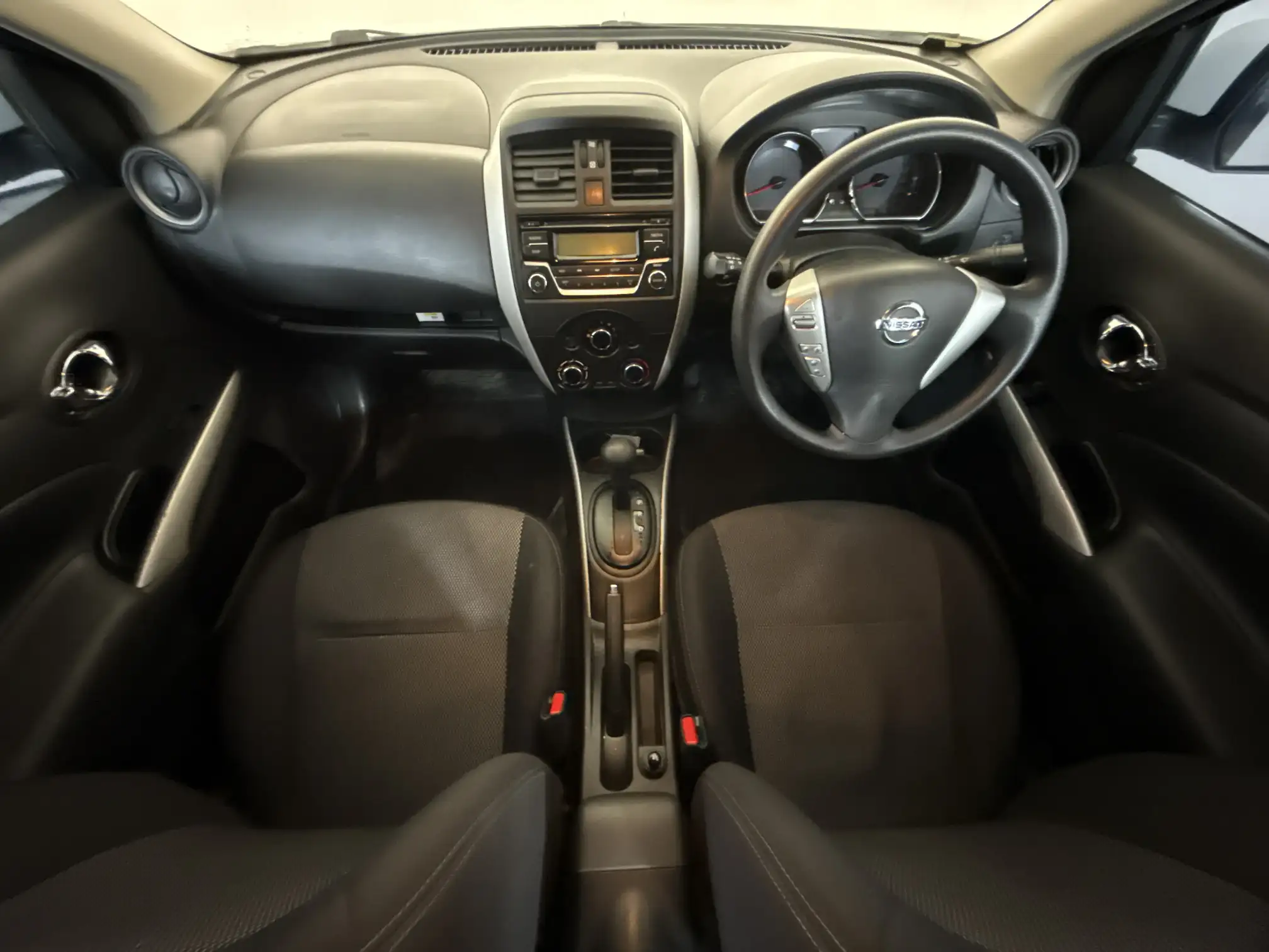 Nissan Almera