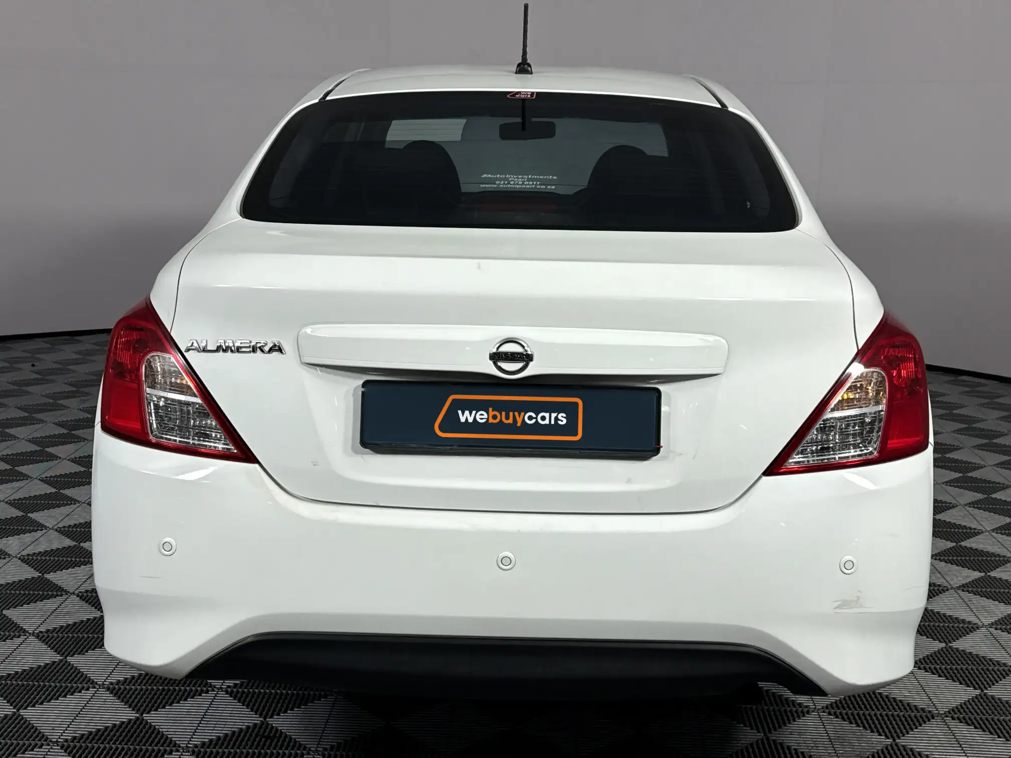 Nissan Almera