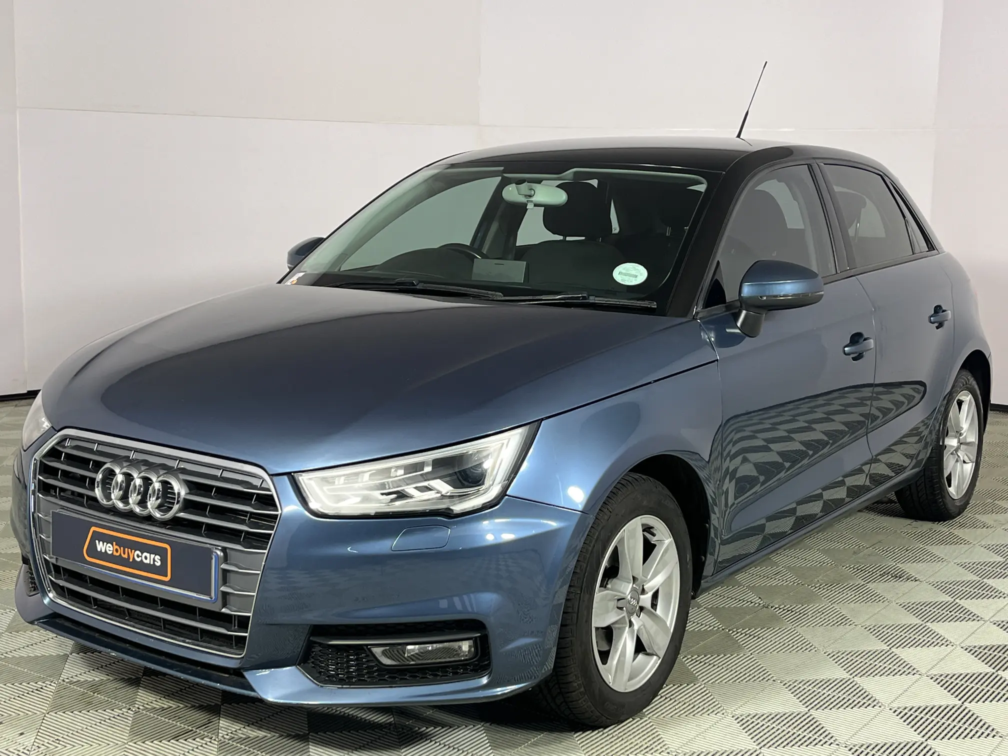 2016 Audi A1 1.0T FSI S Stronic 3-Door (25 TFSI)