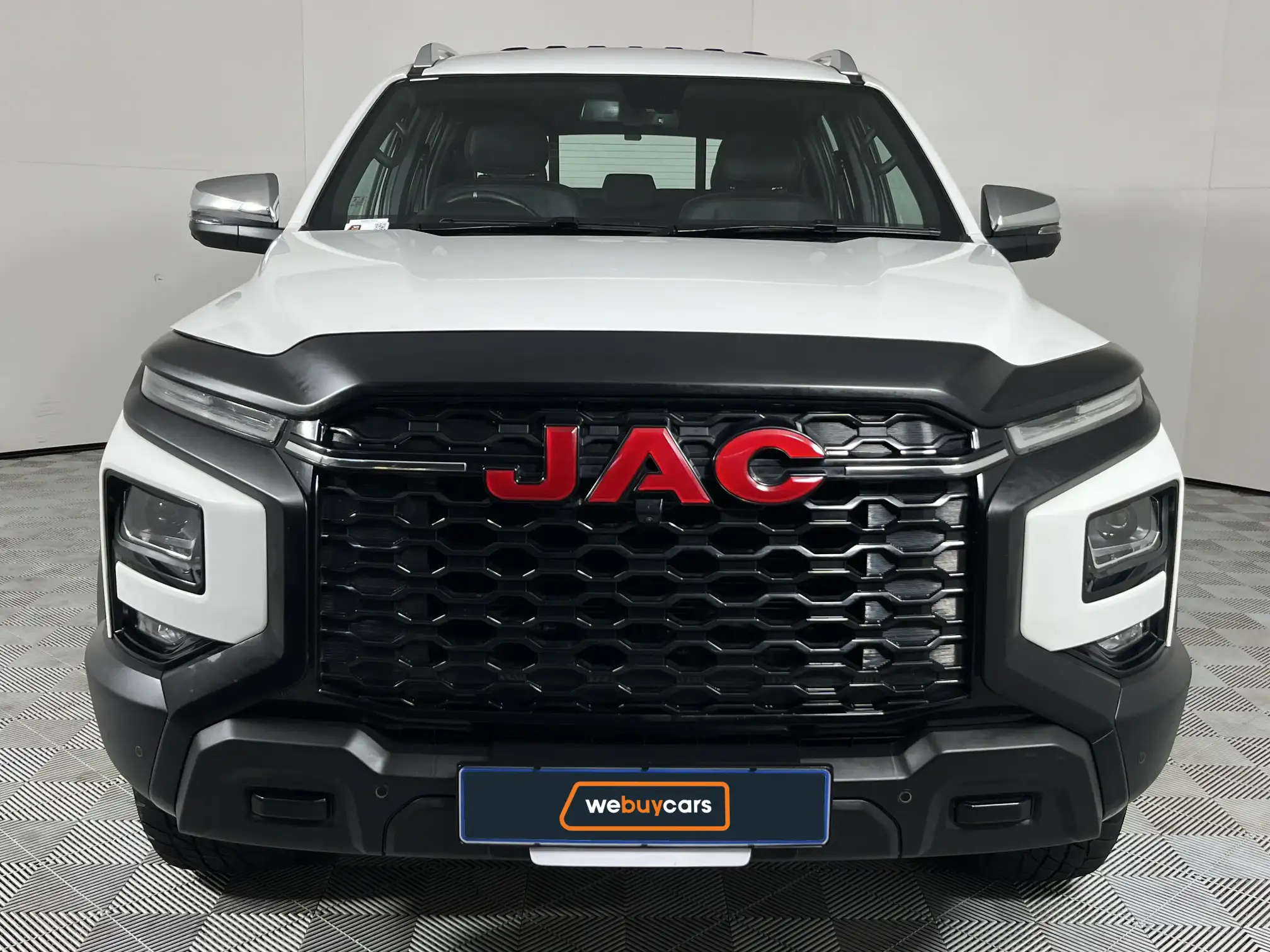 JAC T9