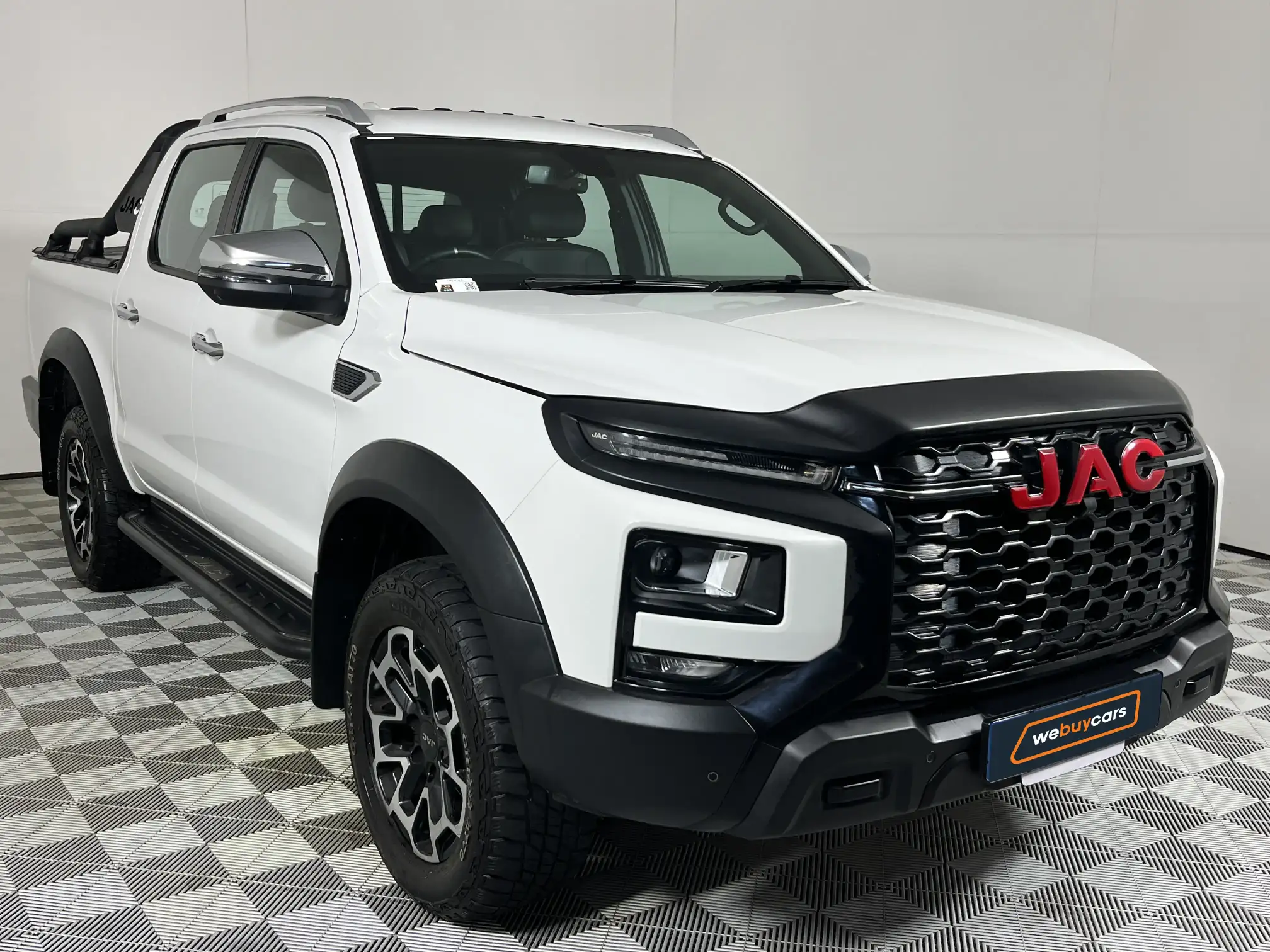 JAC T9