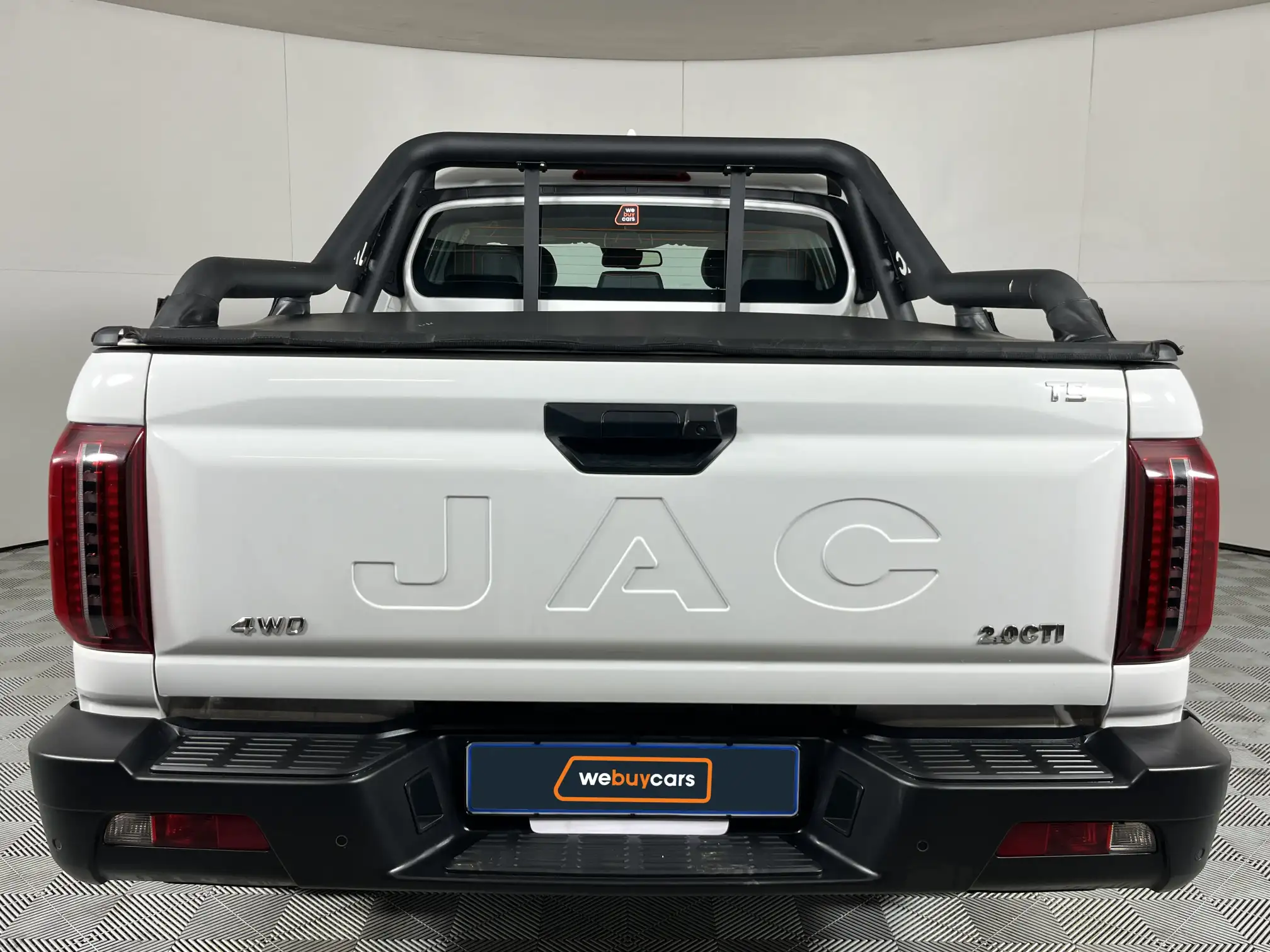 JAC T9