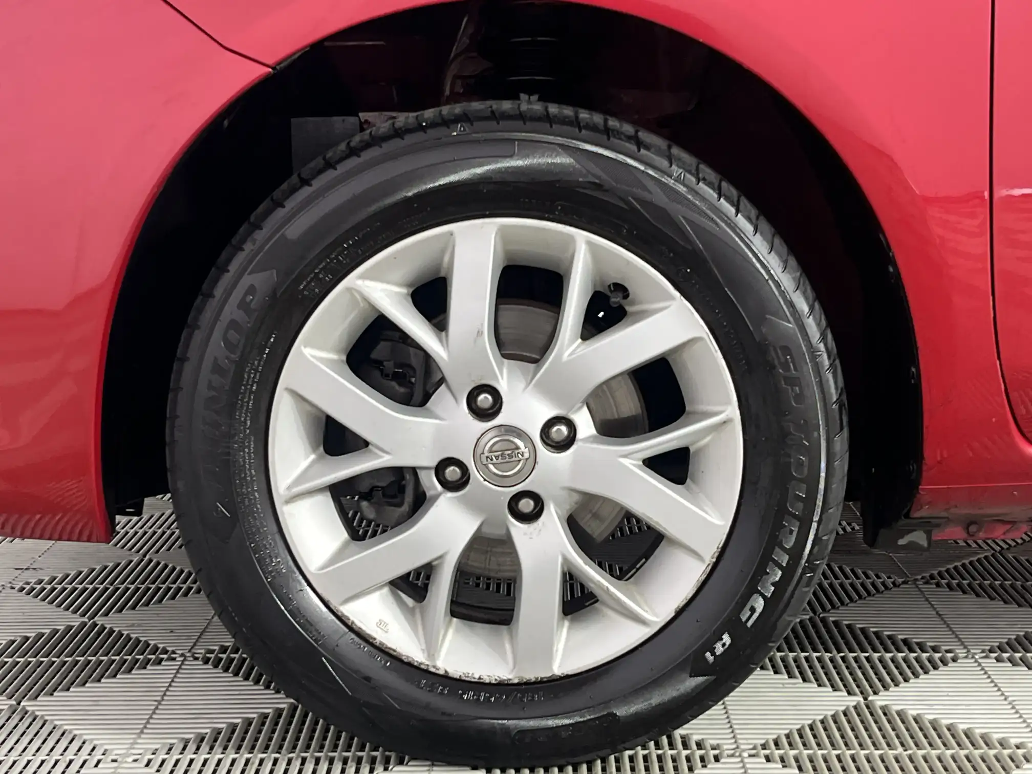 Nissan Almera