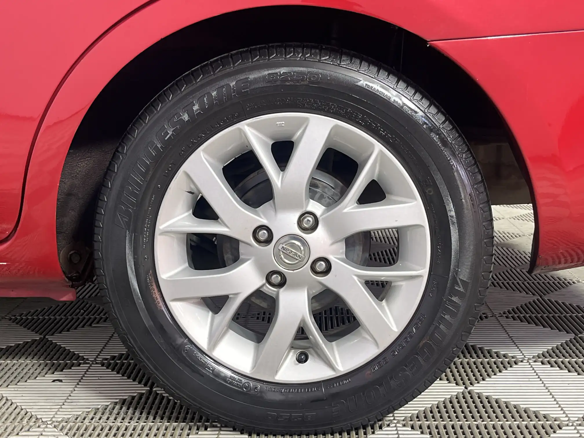 Nissan Almera