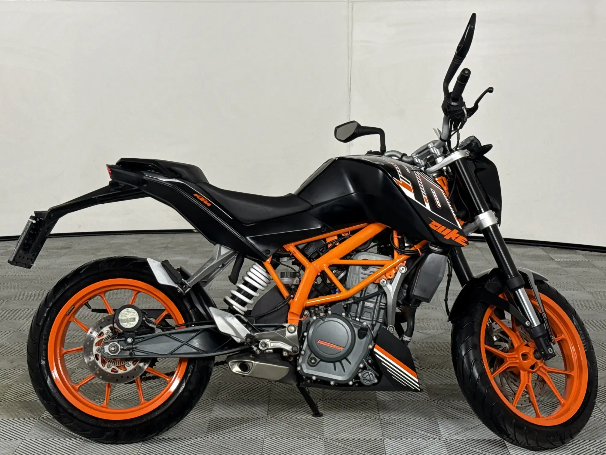 2016 KTM Duke