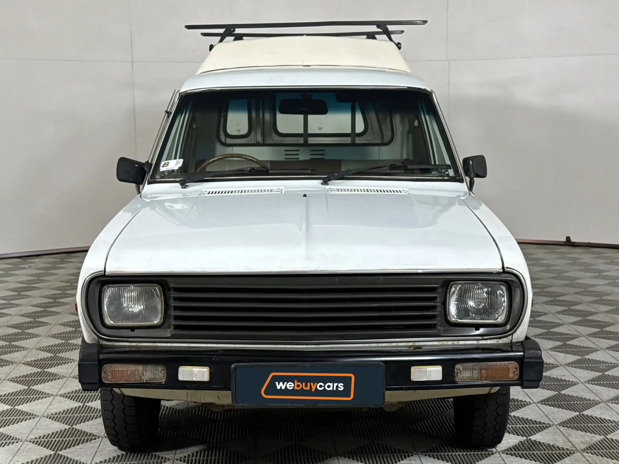 Nissan 1400