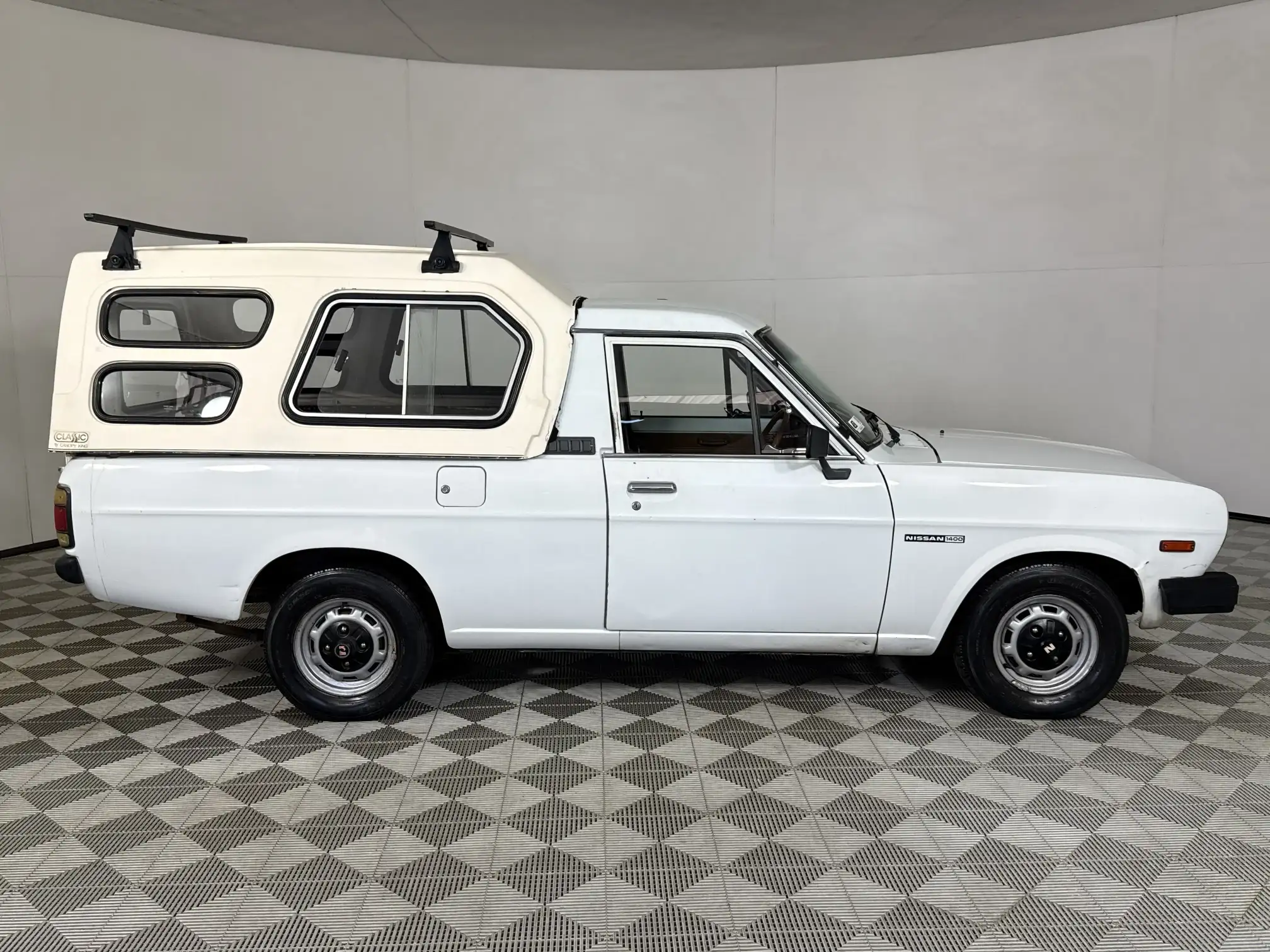Nissan 1400