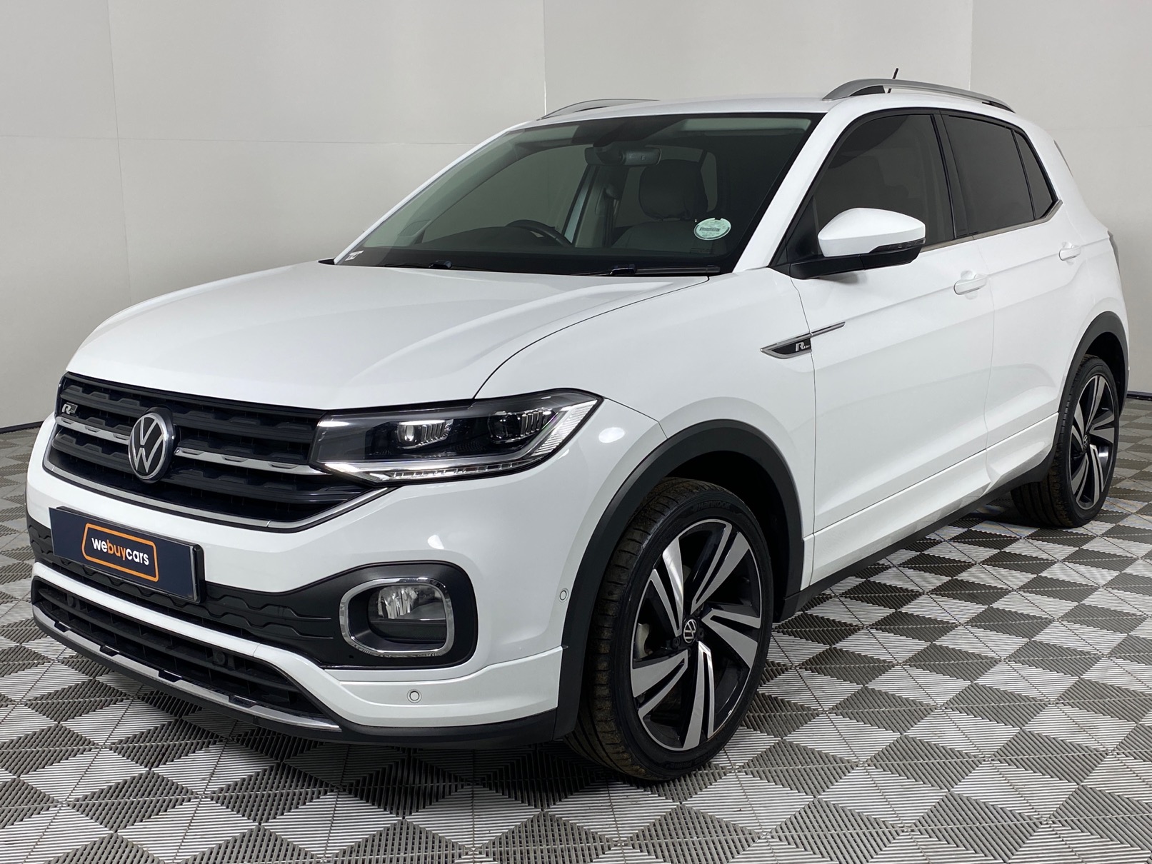 Volkswagen (VW) T-Cross 1.5 TSI R-LIne DSG for sale - R 426 900 ...