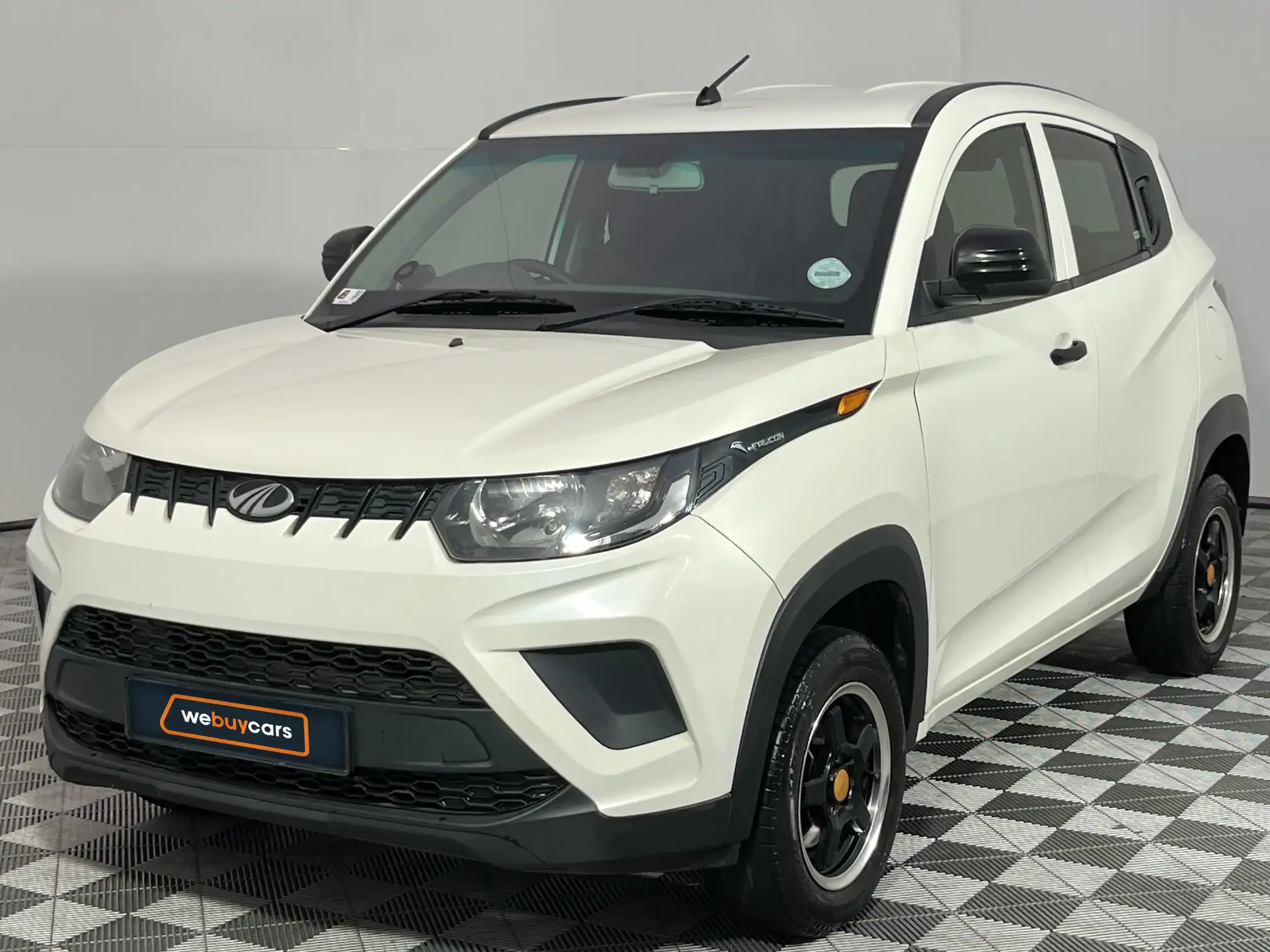 2019 Mahindra KUV 100