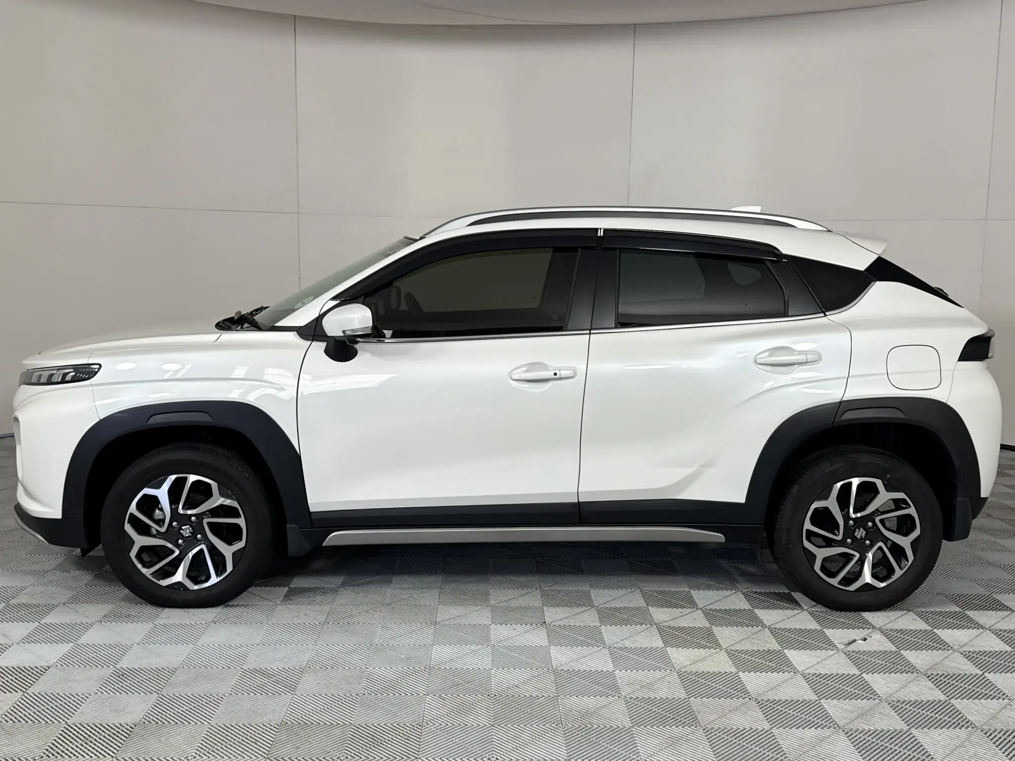Suzuki Fronx