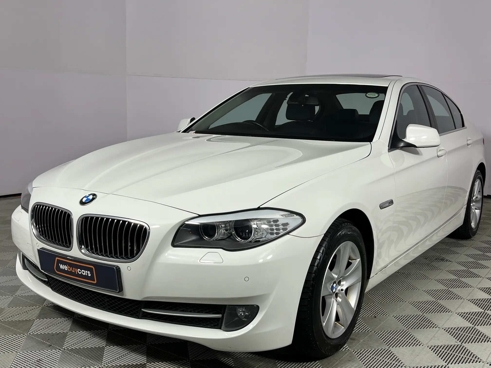 2011 BMW 5 Series 523i Auto (F10)