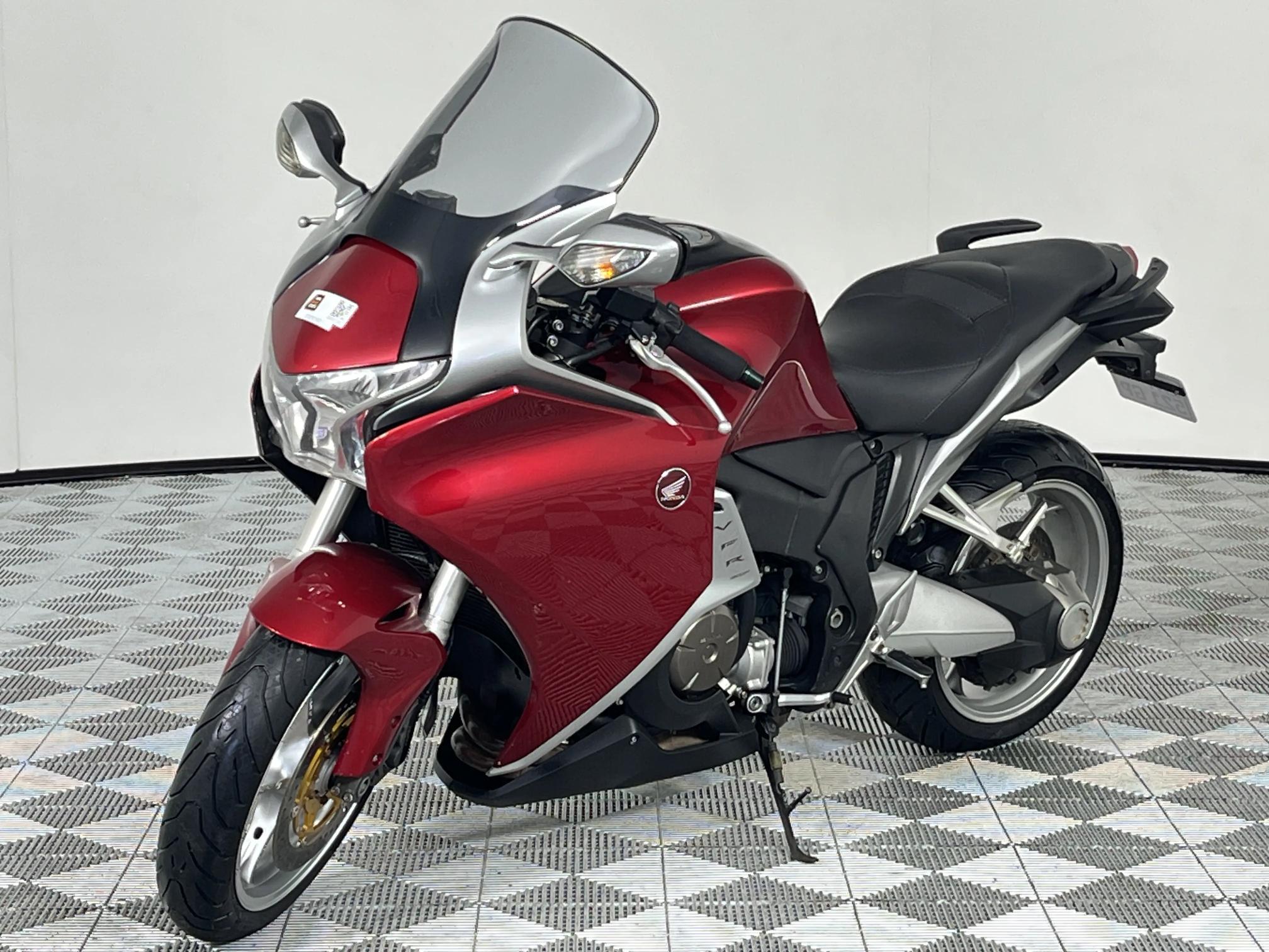 1237 Cc Honda VFR 1200F for sale in Gauteng - Johannesburg - Carfind.co.za (ID ...