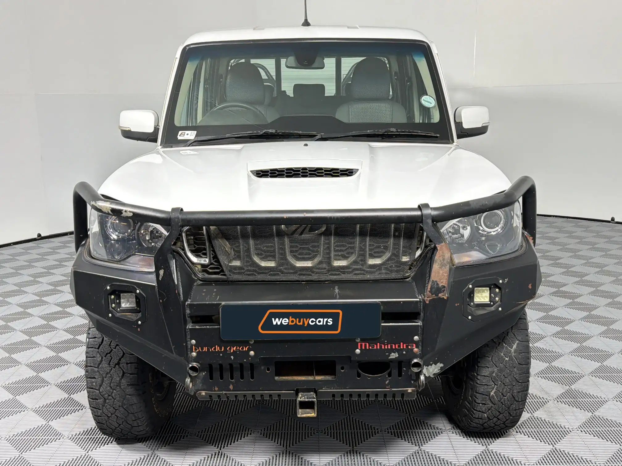 Mahindra PIK UP