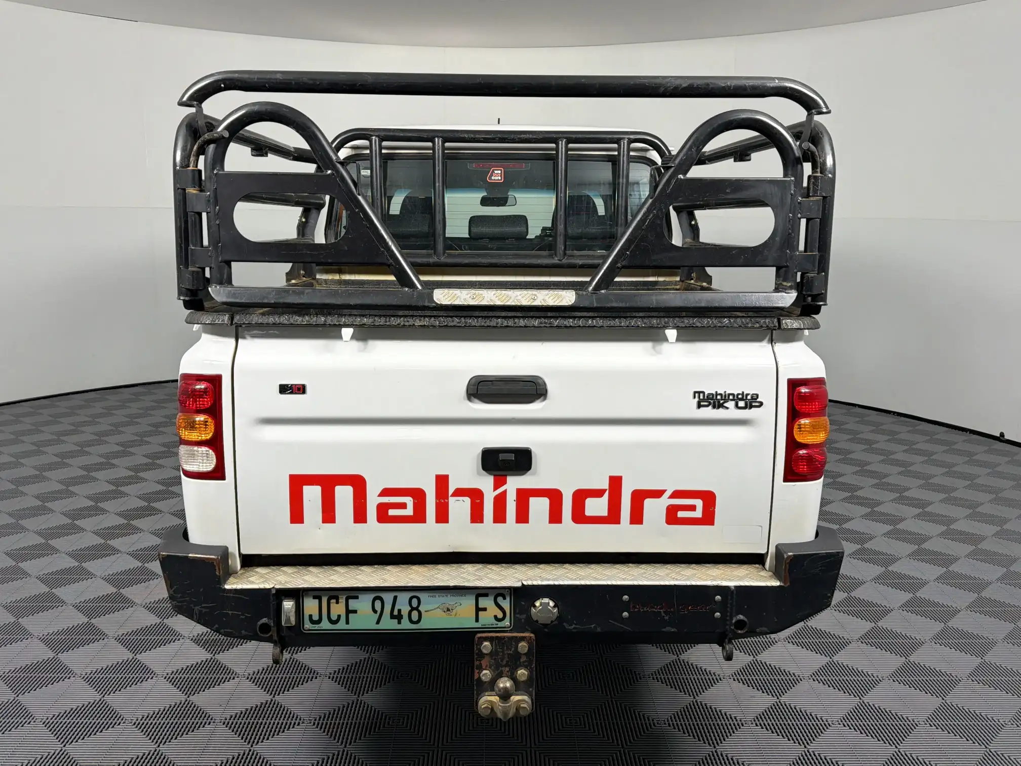 Mahindra PIK UP