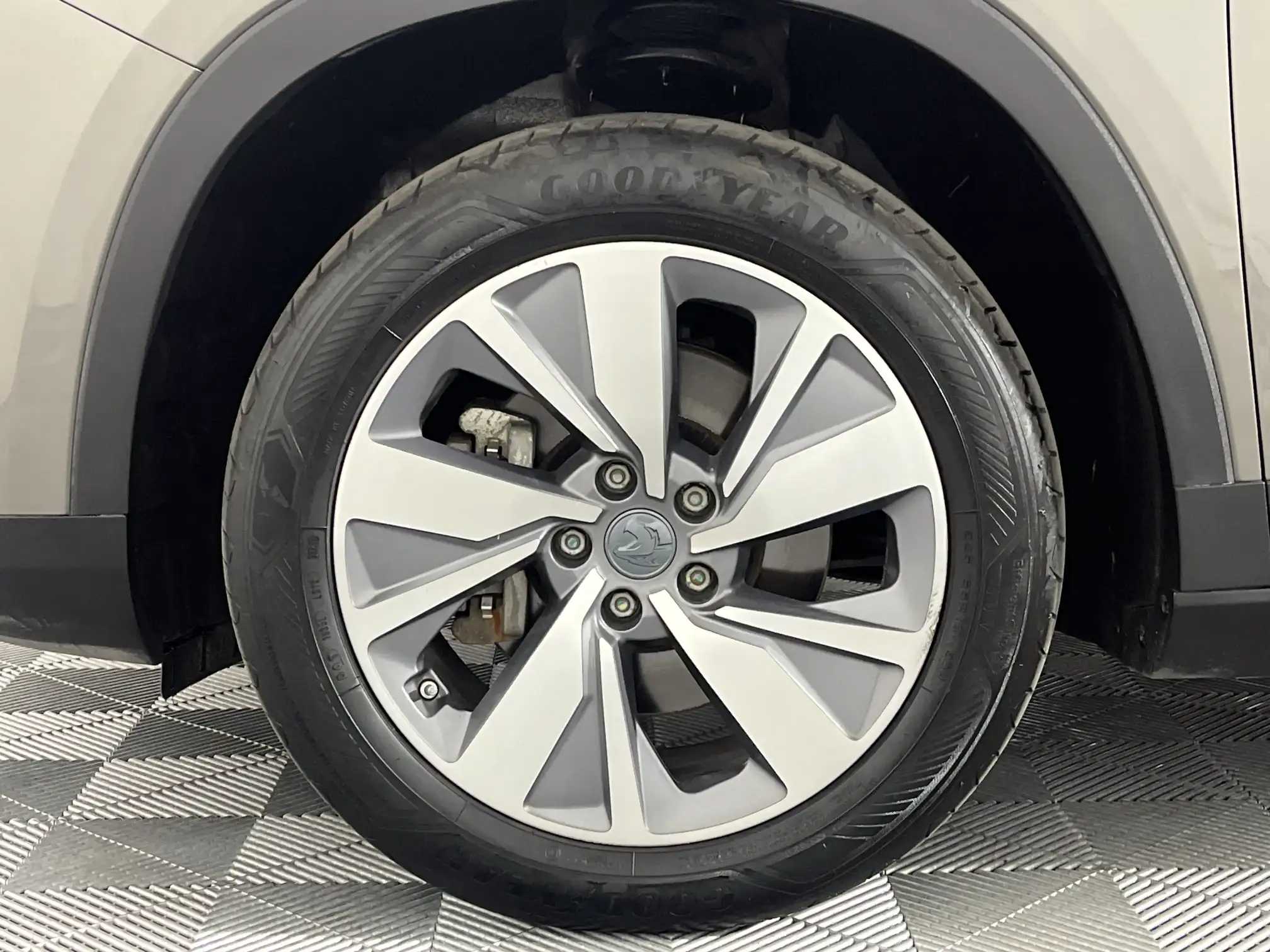 Proton X90