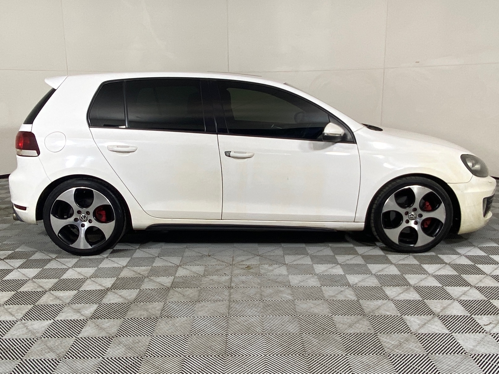 Volkswagen (VW) Golf 6 GTi 2.0 TSi DSG for sale - R 159 900 | Carfind.co.za