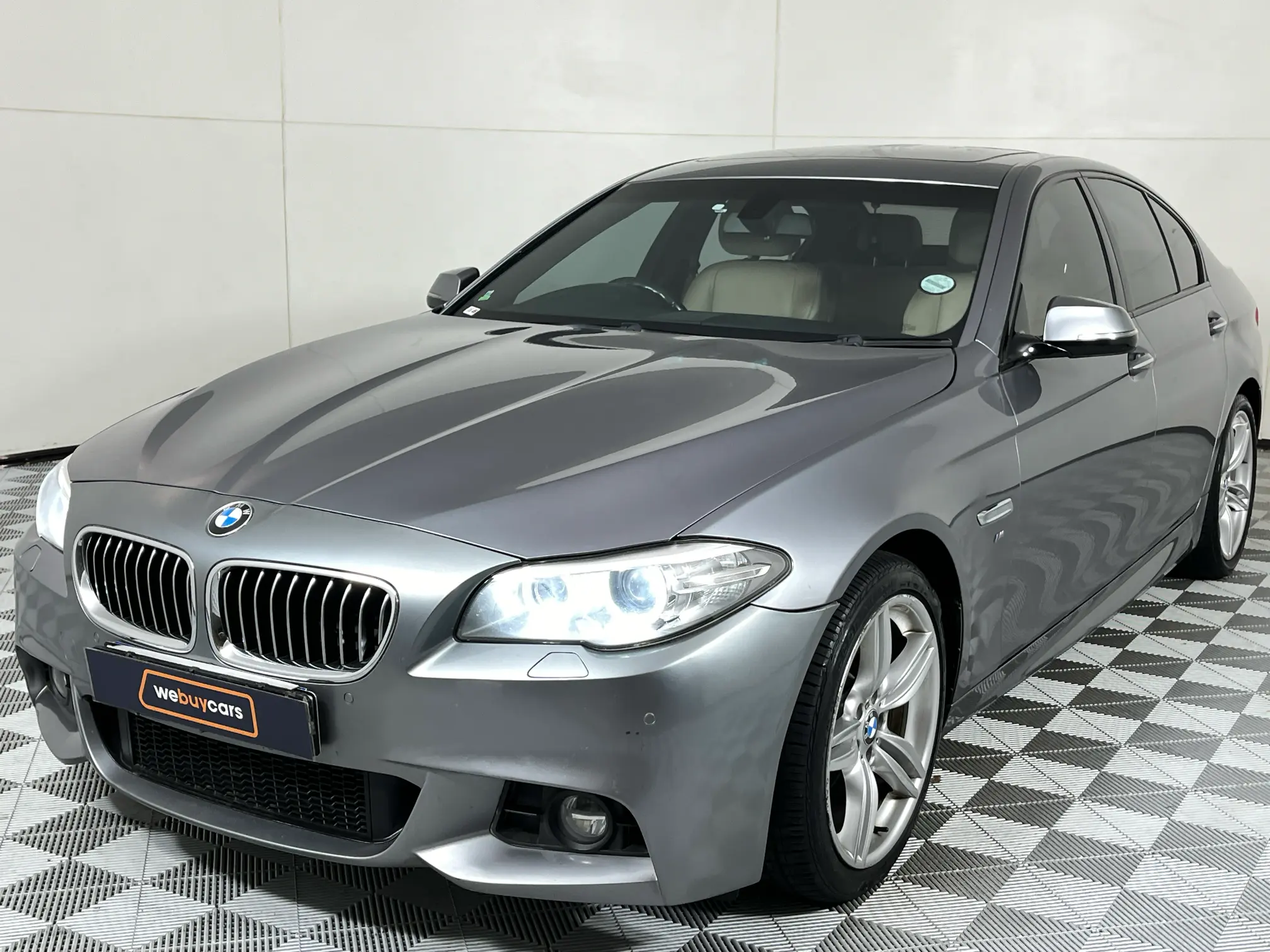 2015 BMW 5 Series 520i Auto M Sport (F10)