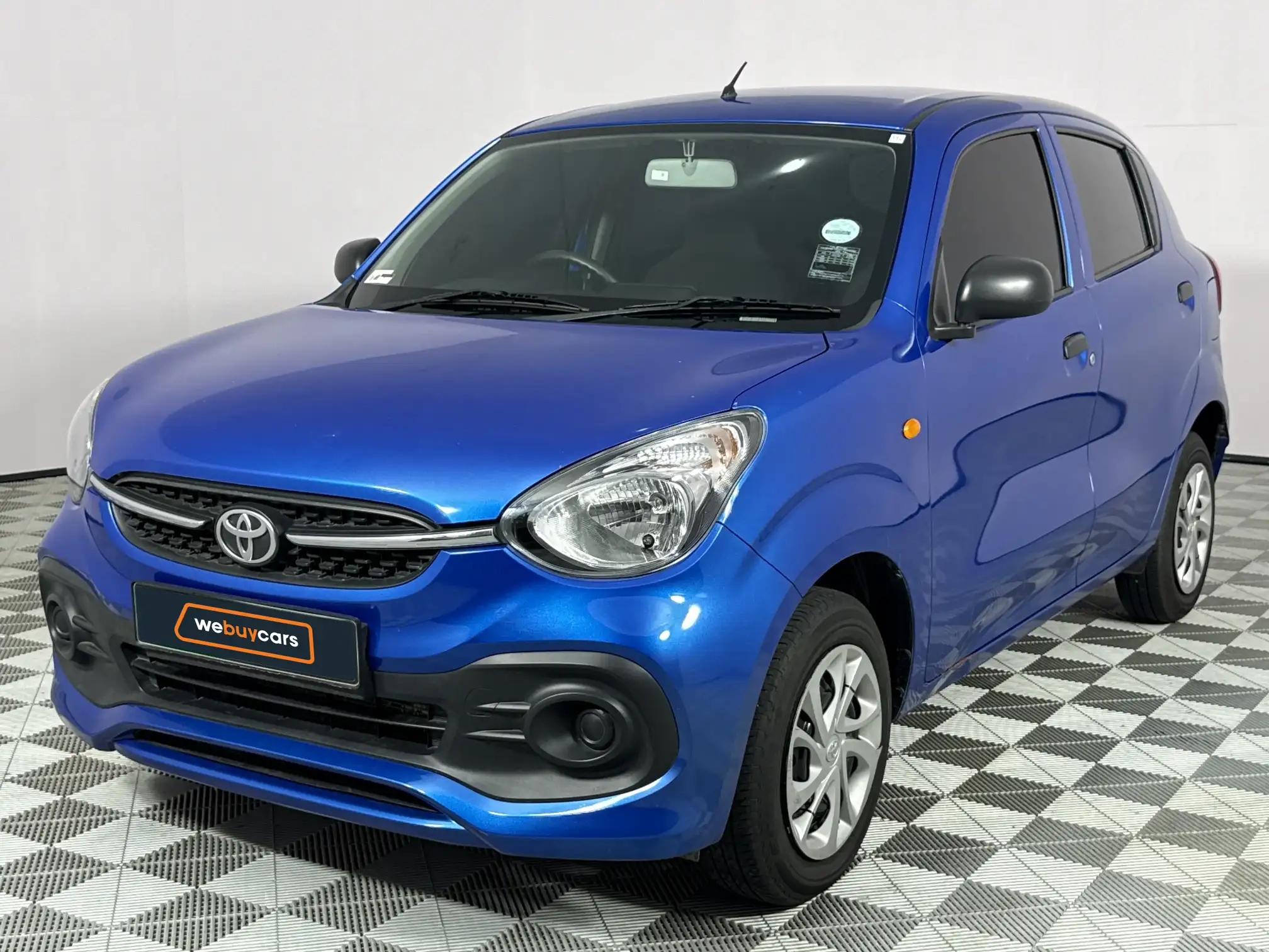 2023 Toyota Vitz