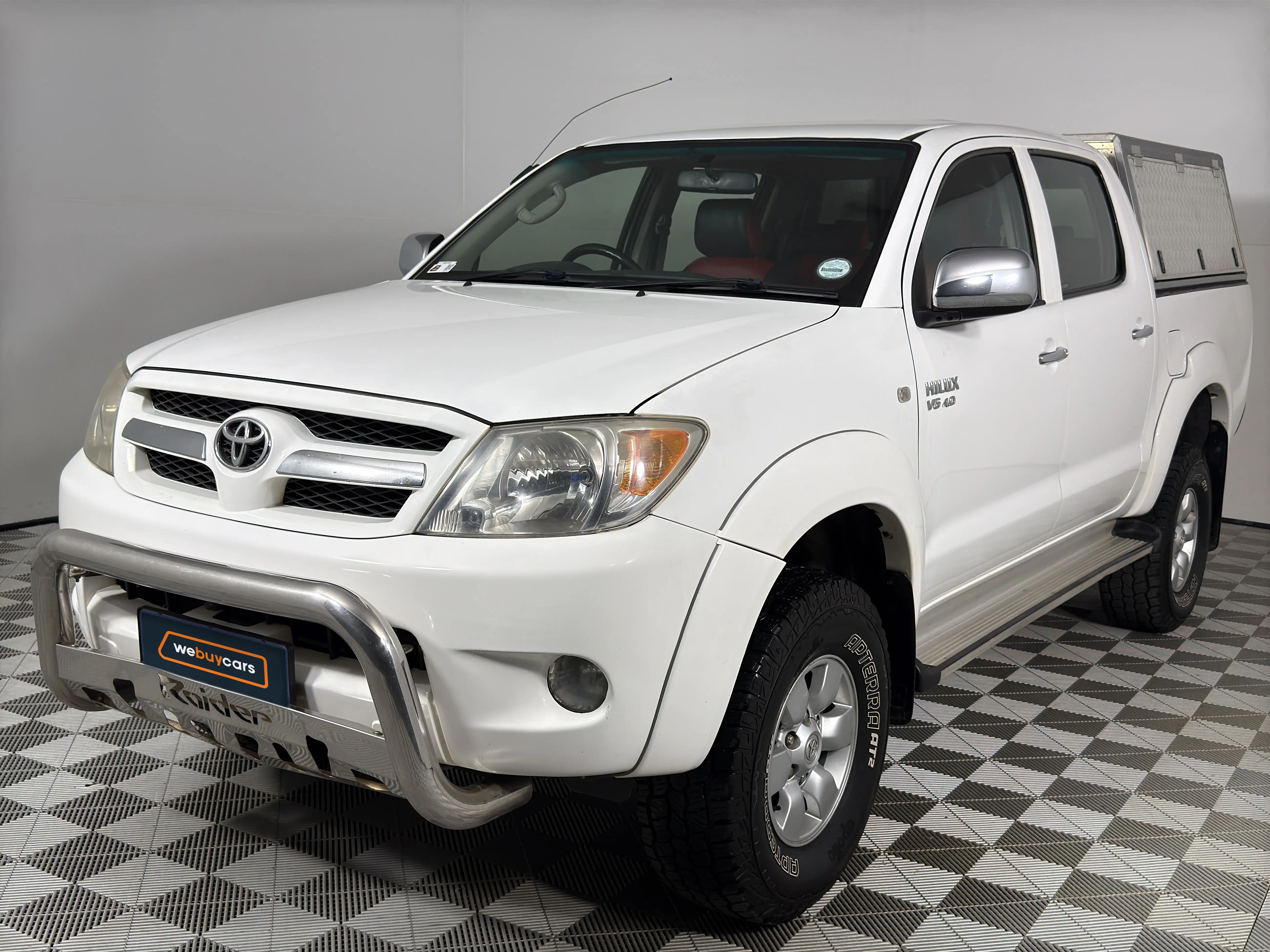 2008 Toyota Hilux 4.0 Auto Raider 4x4 Pick Up Double Cab