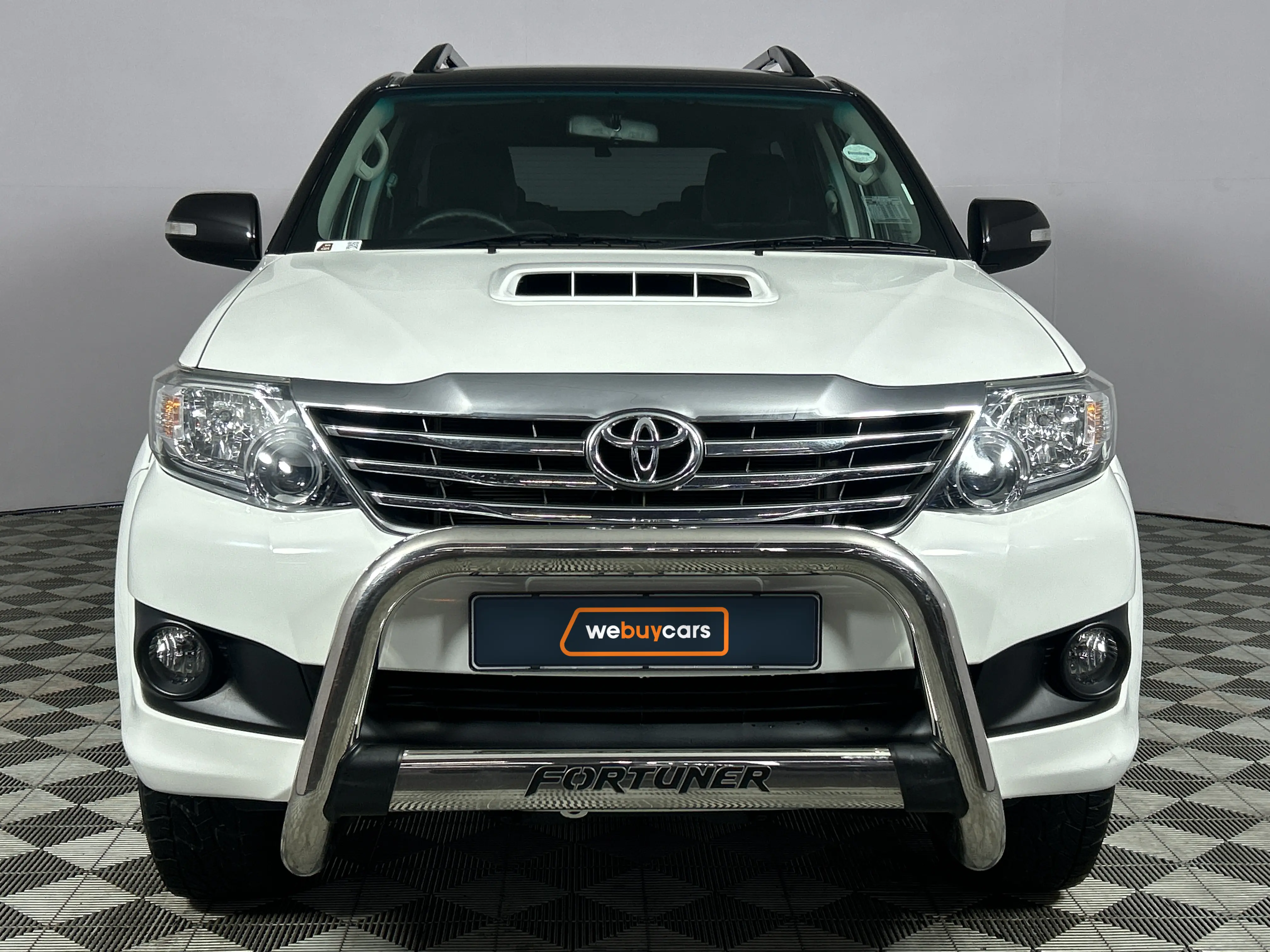 2014 Toyota Fortuner 2.5d-4d RB, photo 2