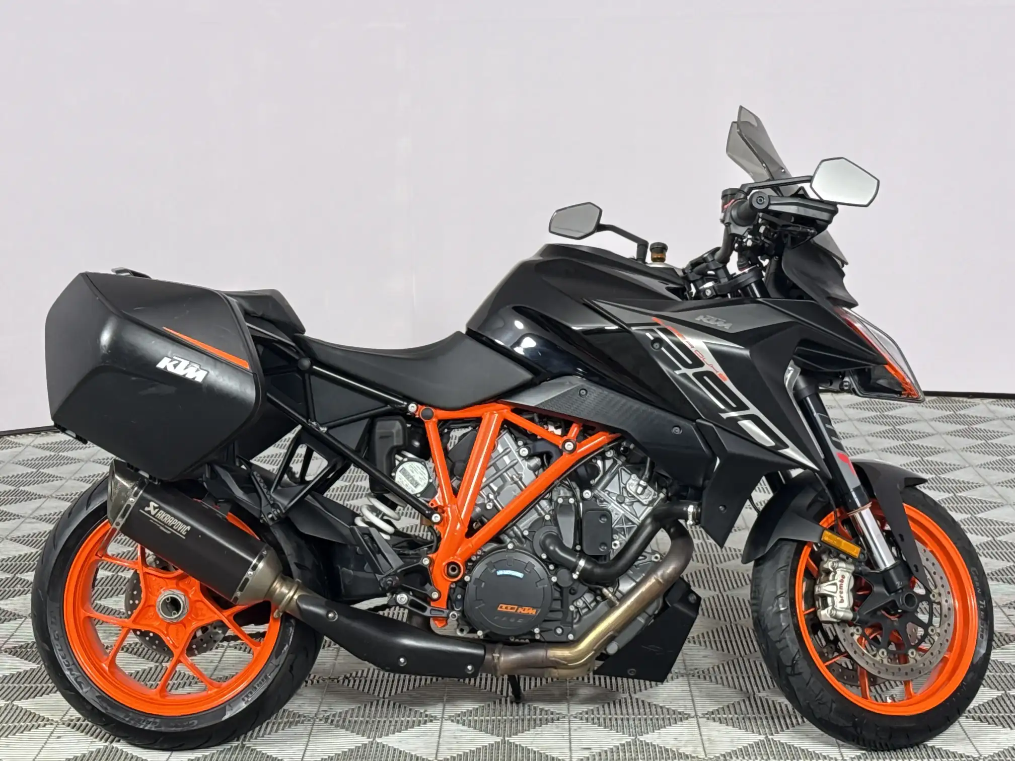 2020 KTM Super Duke