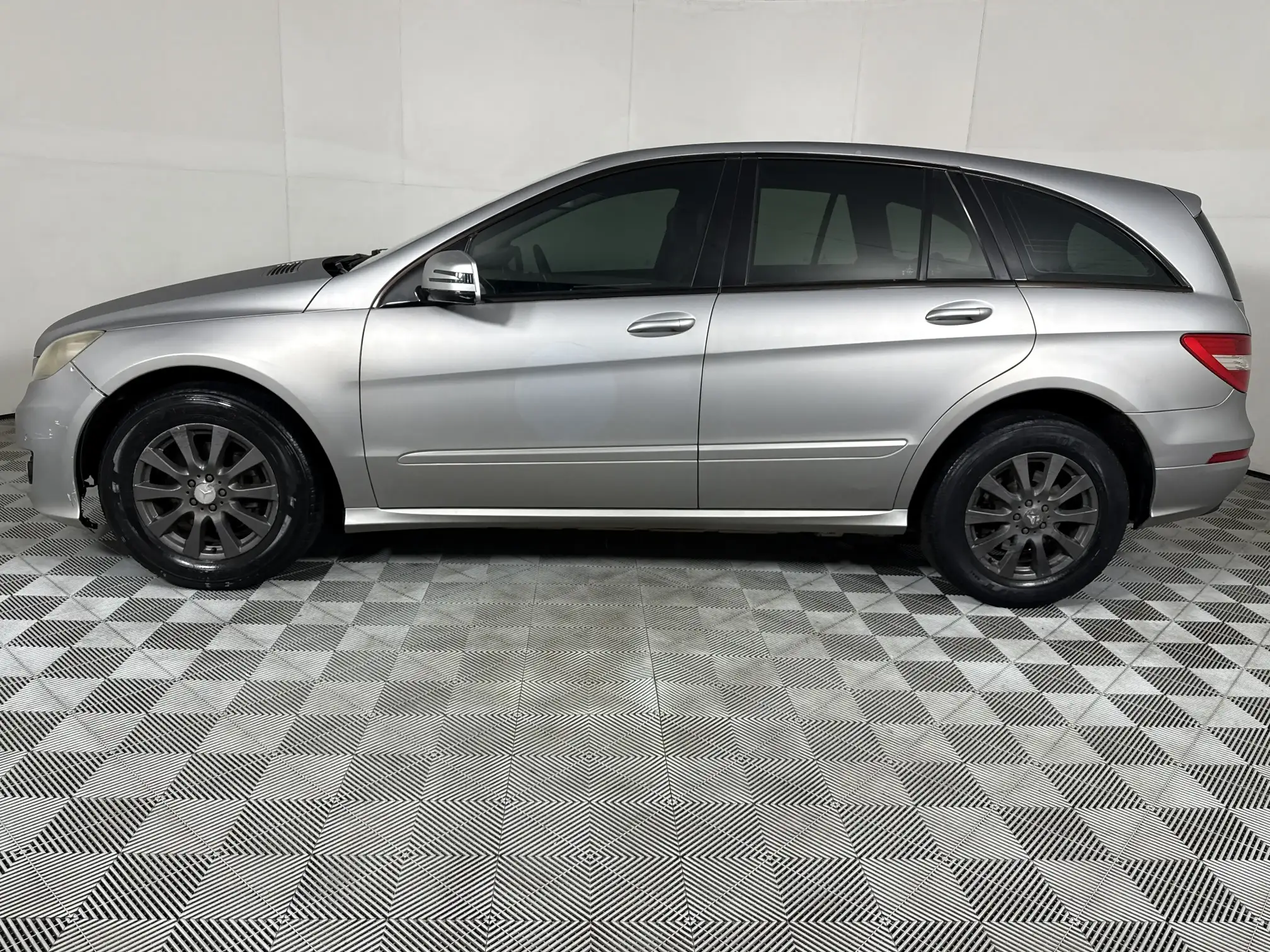 Mercedes-Benz R Class
