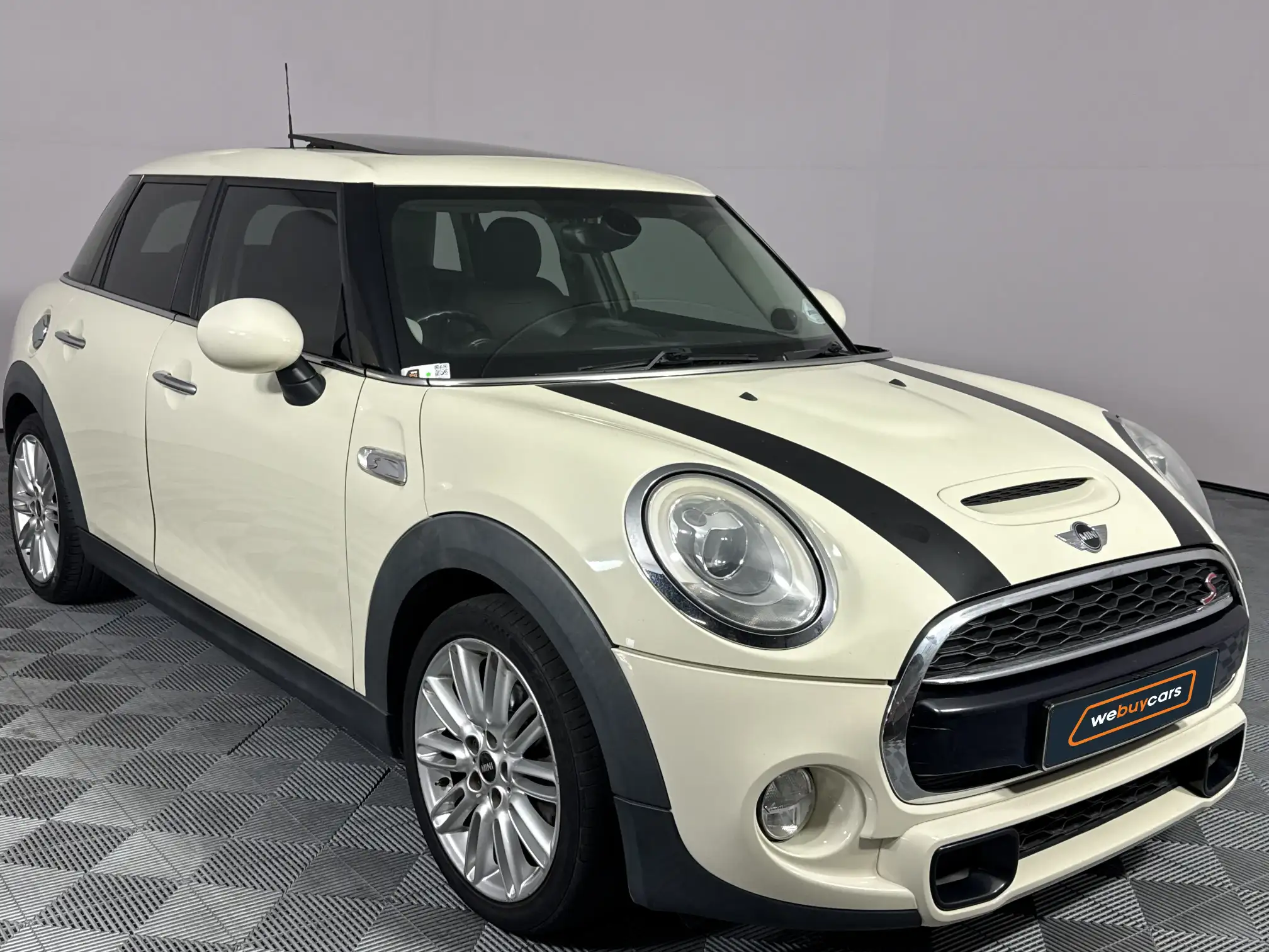 Mini Cooper 5DR