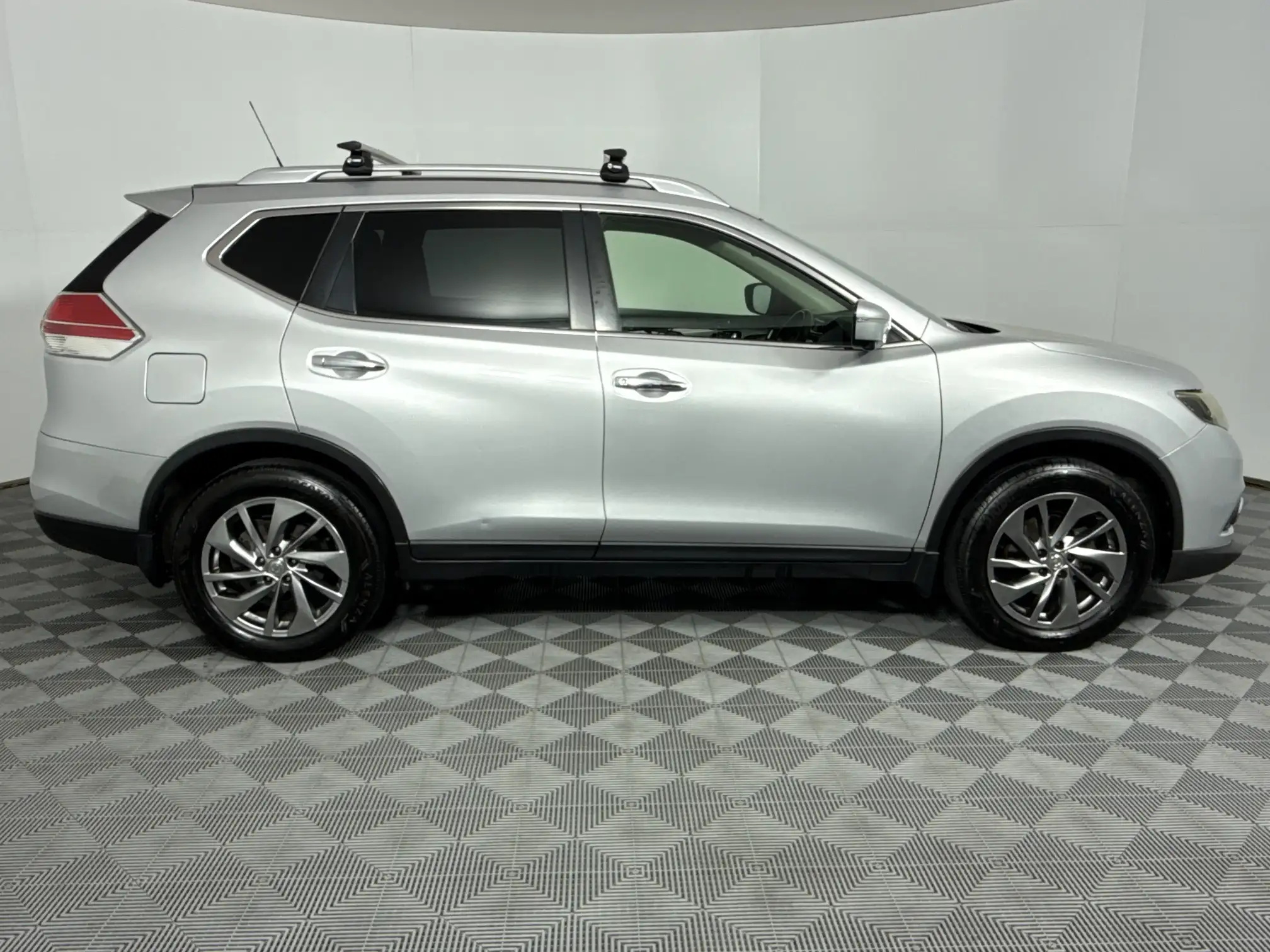 Nissan X Trail