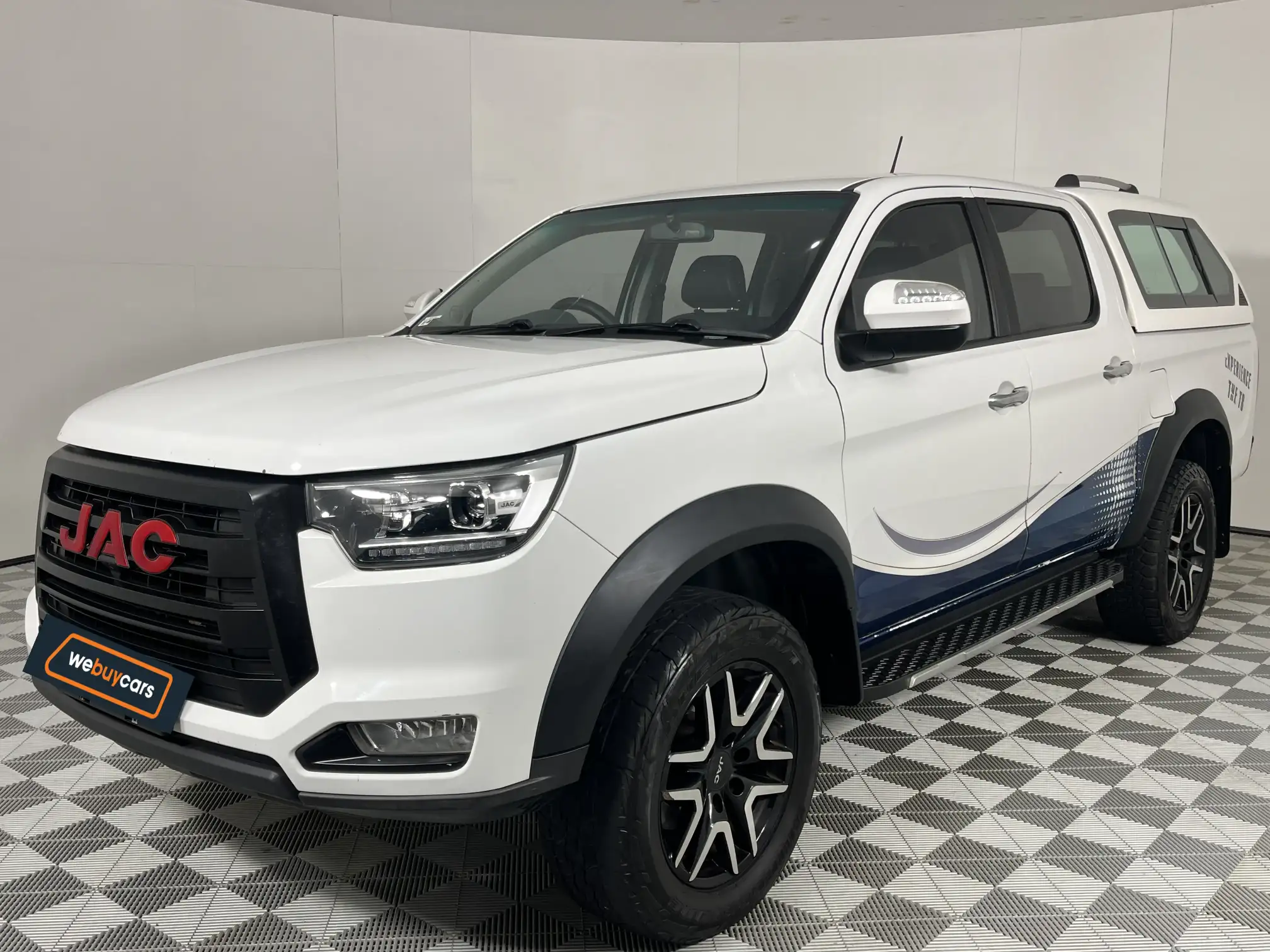 JAC T8