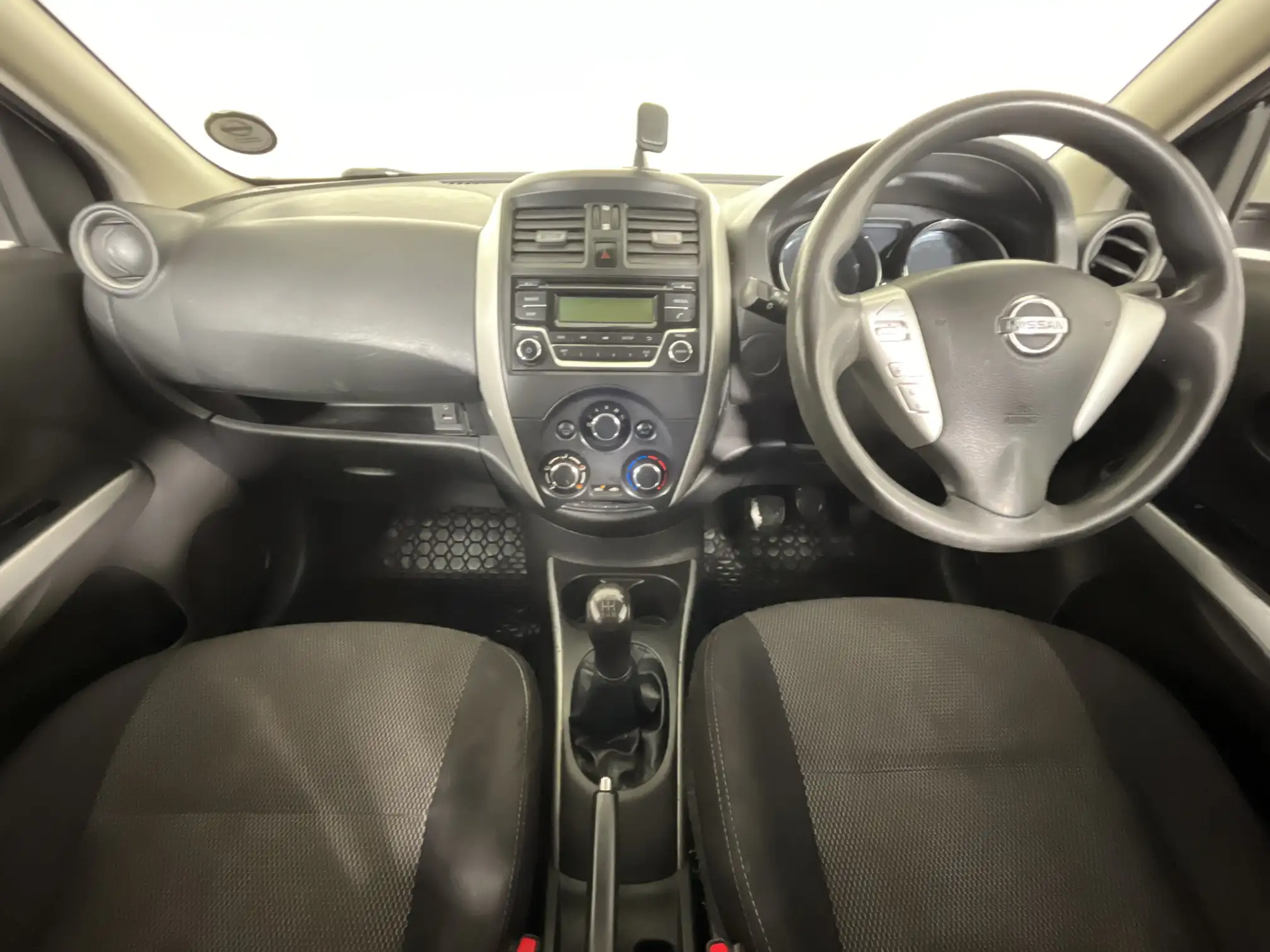 Nissan Almera