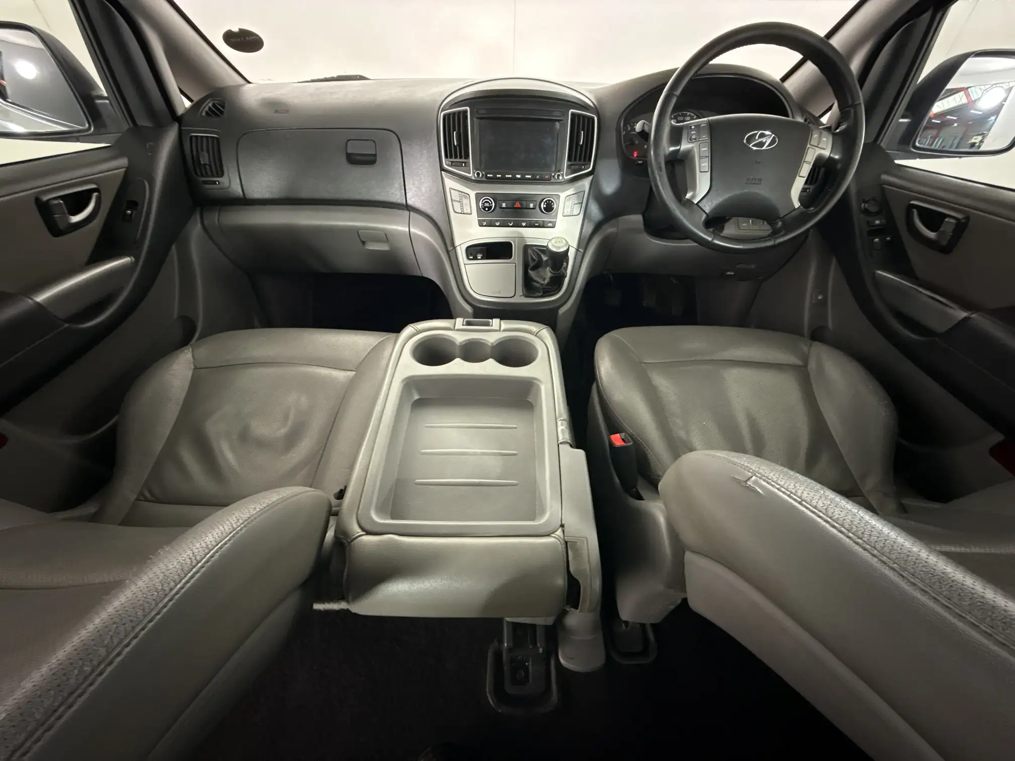 Hyundai H-1