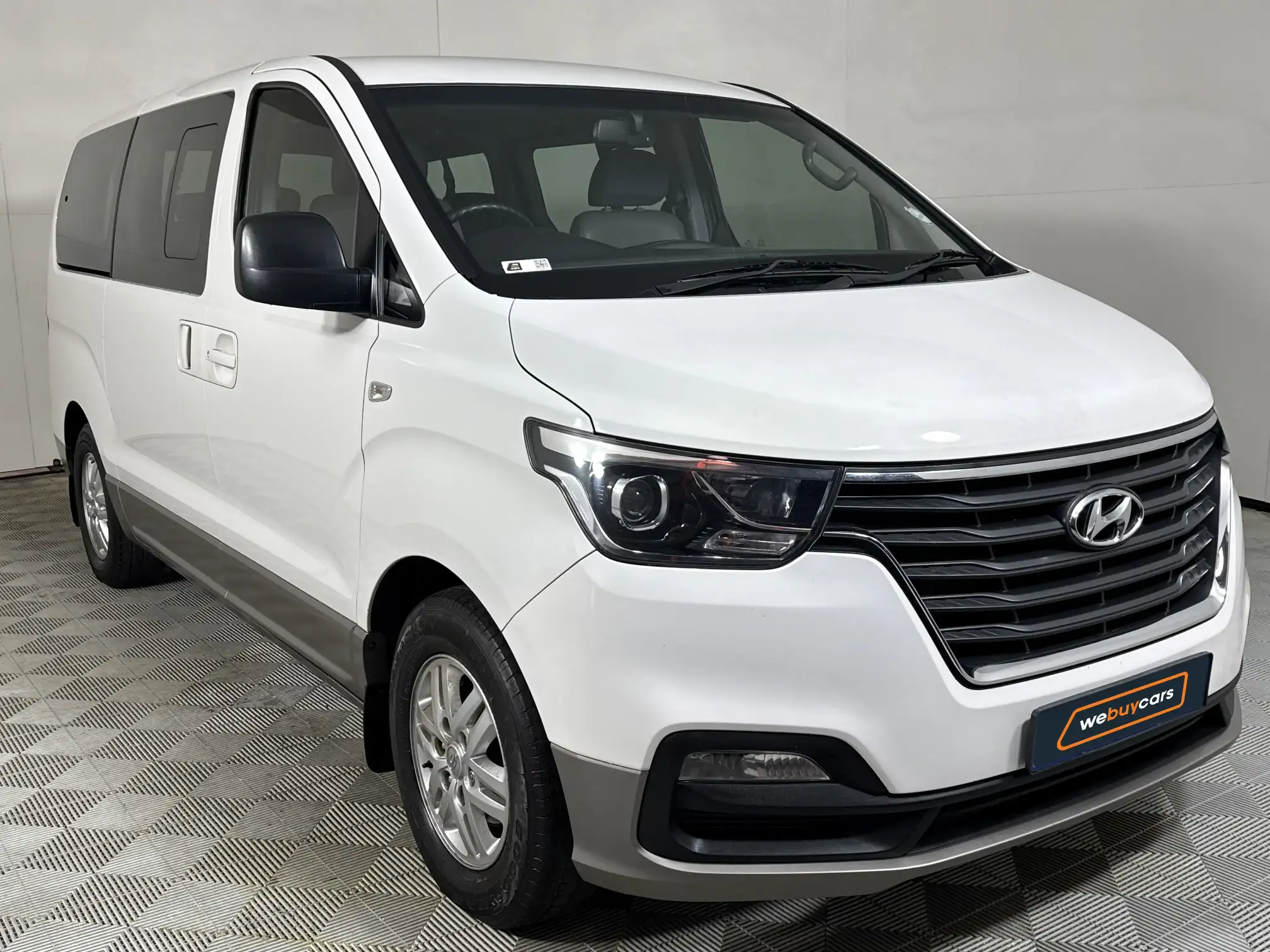 Hyundai H-1